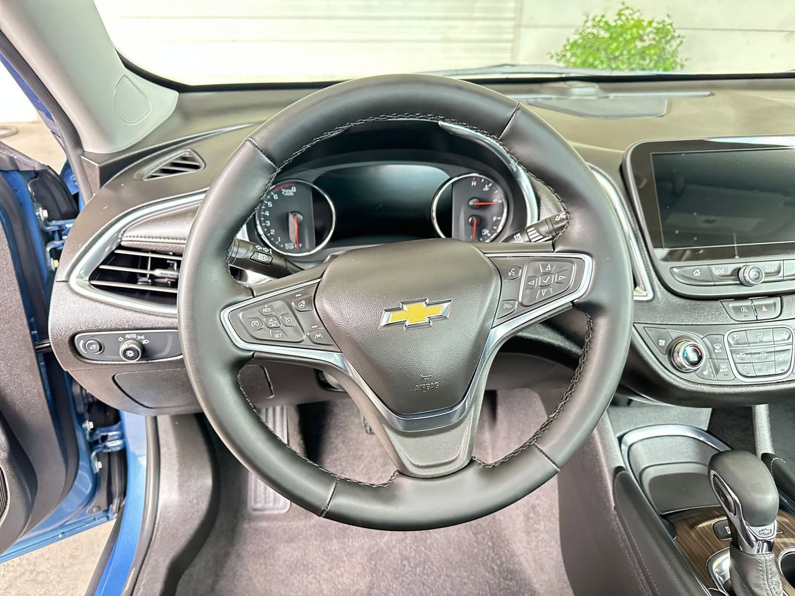 Thumbnail: 2024 Chevrolet Malibu - 28