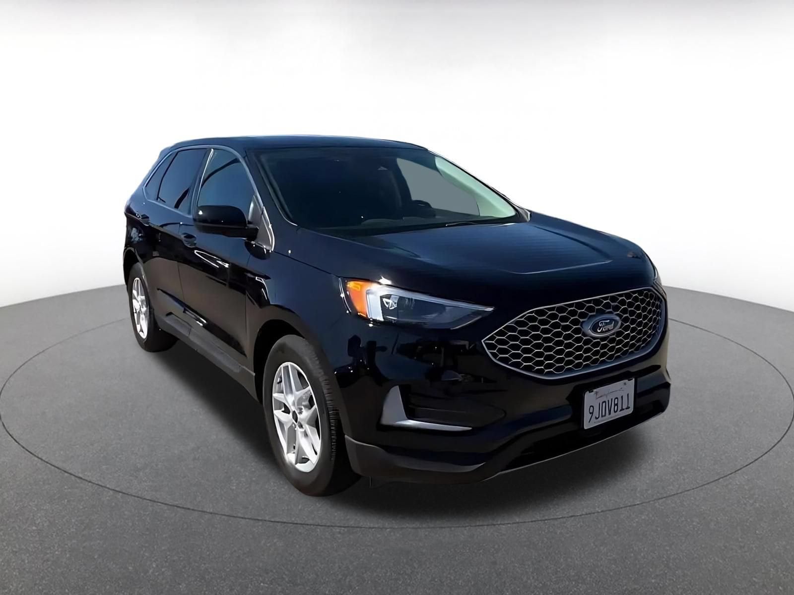 Thumbnail: 2024 Ford Edge - 3