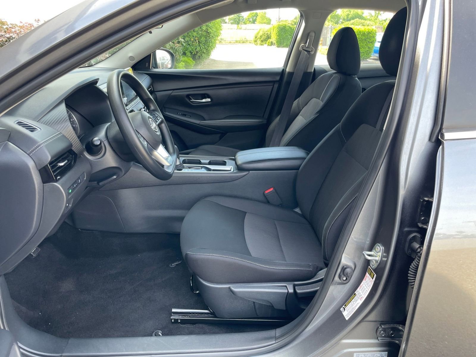 Thumbnail: 2025 Nissan Sentra - 25