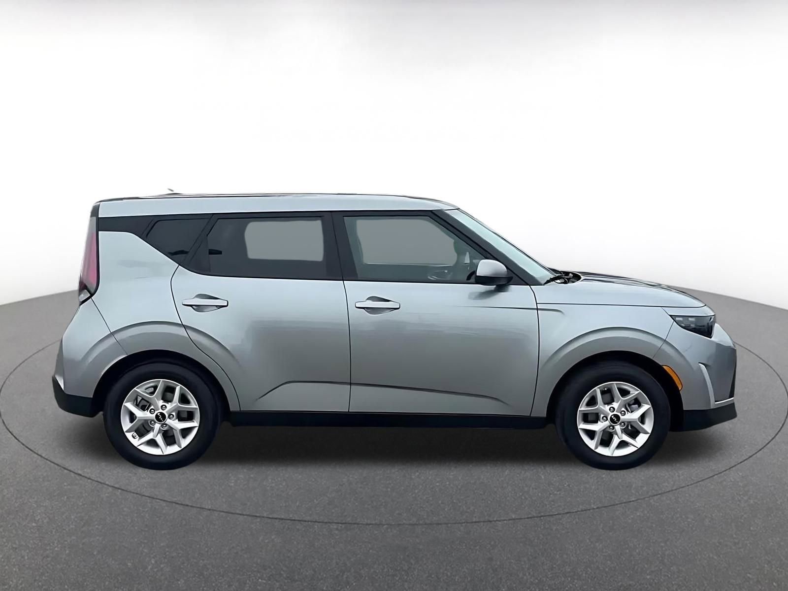 Thumbnail: 2025 Kia Soul - 16