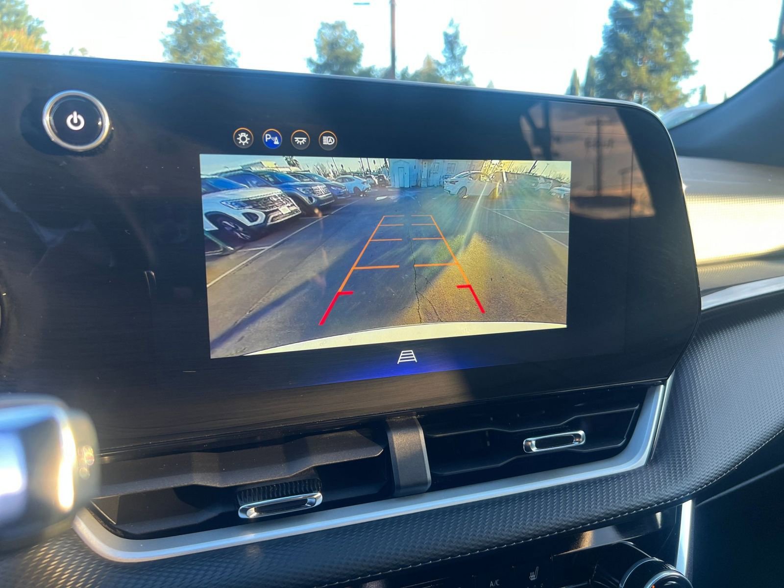 Thumbnail: 2025 Chevrolet Equinox - 17