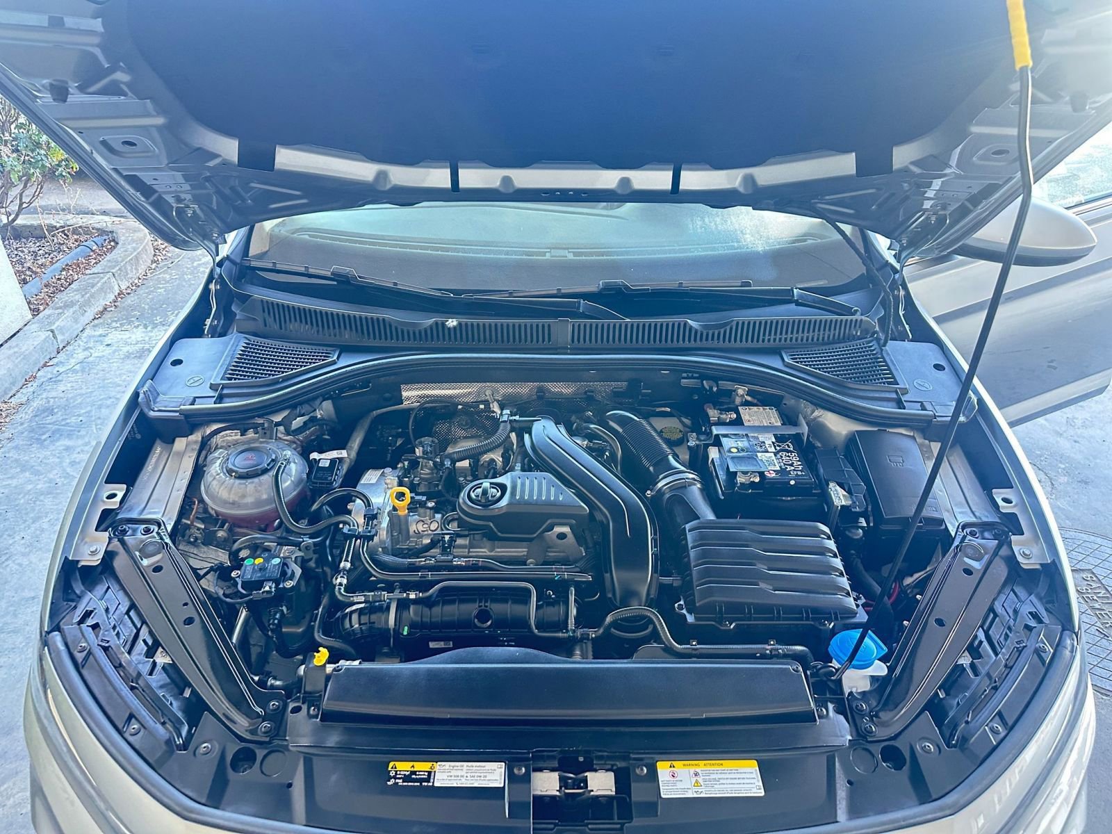 Thumbnail: 2025 Volkswagen Jetta - 32