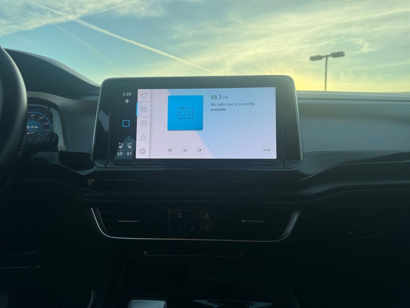 Thumbnail: 2025 Volkswagen Atlas - 18