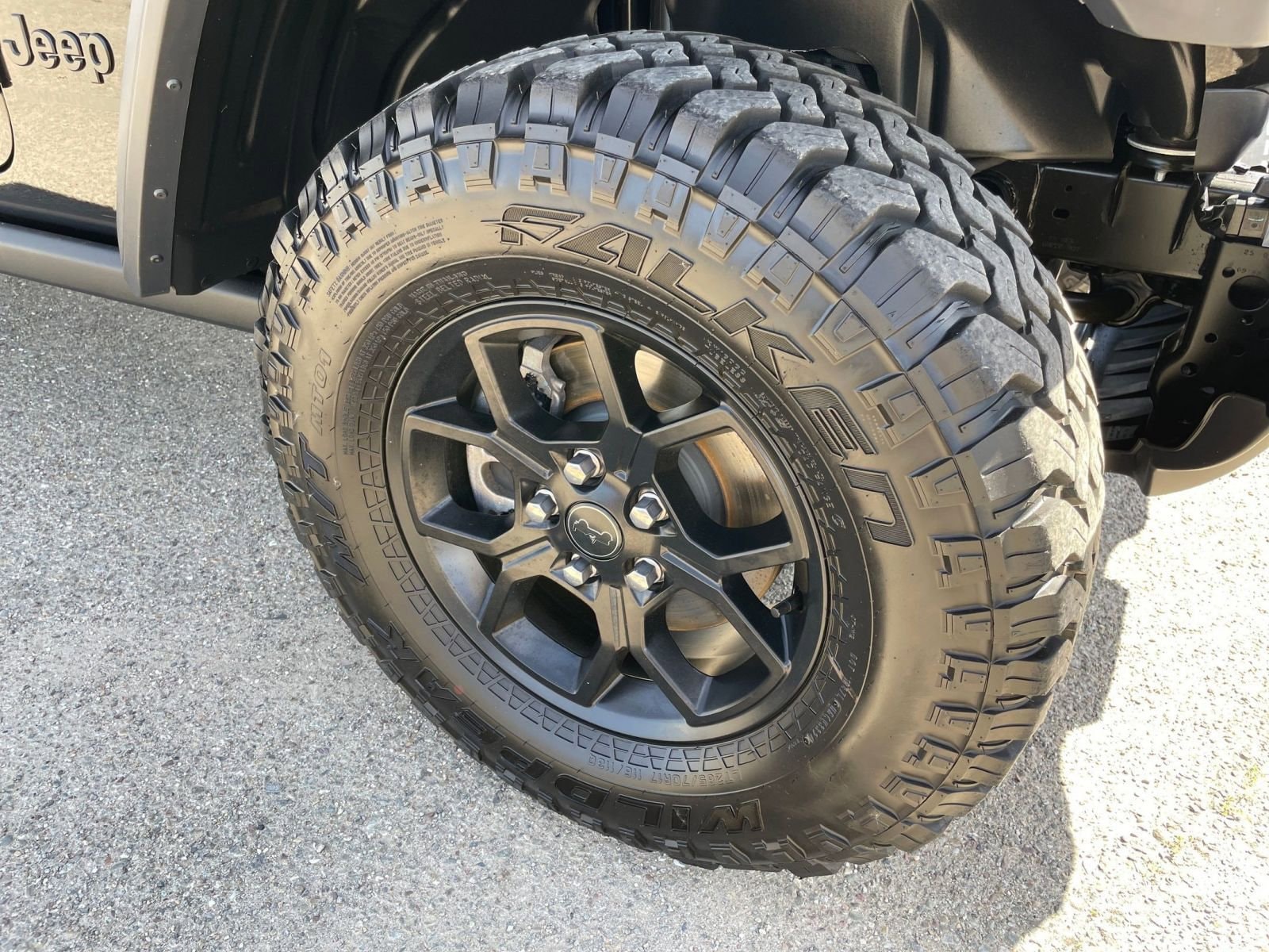 Thumbnail: 2025 Jeep Wrangler - 29