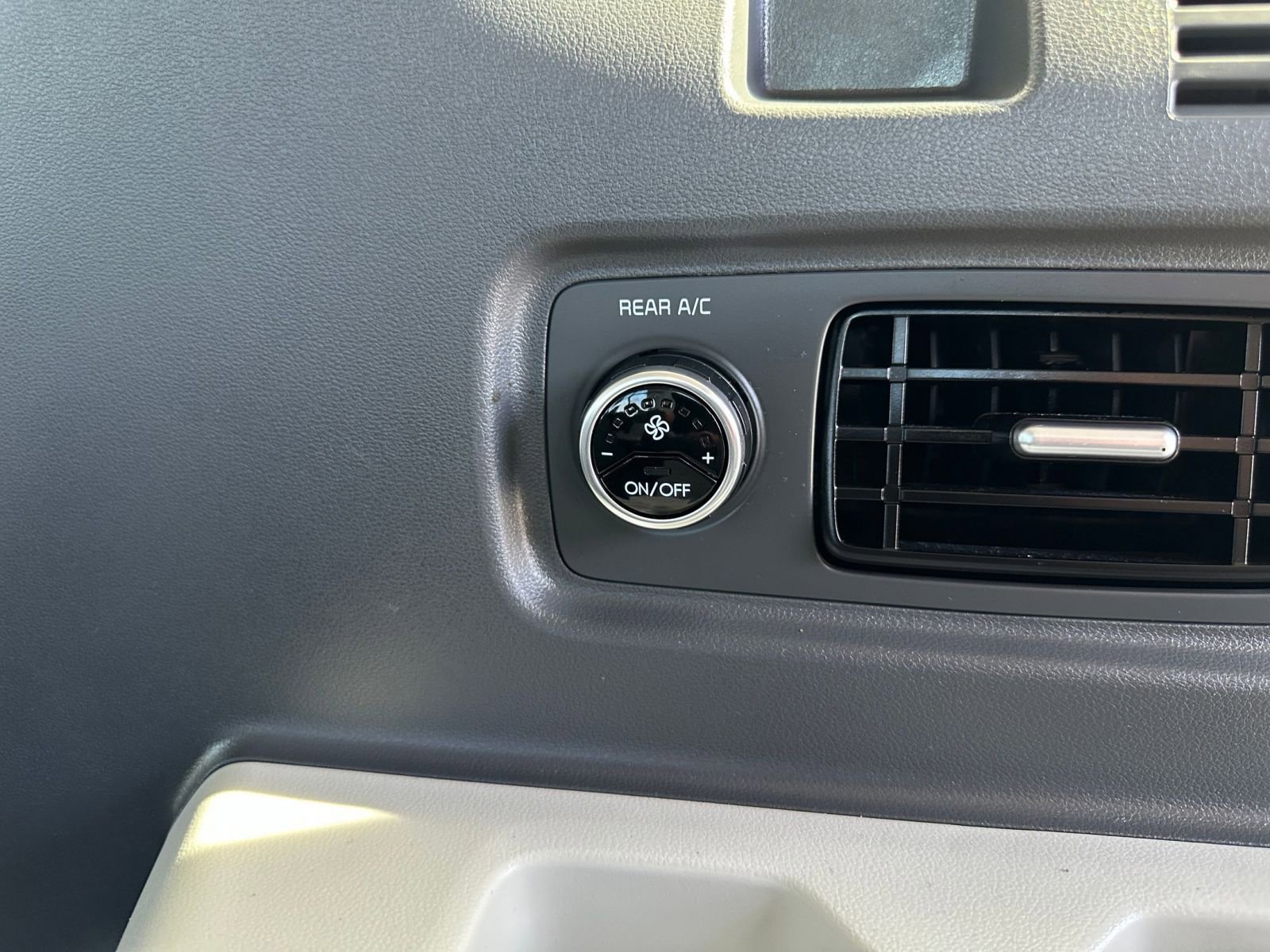 Thumbnail: 2025 Hyundai Santa Fe - 25