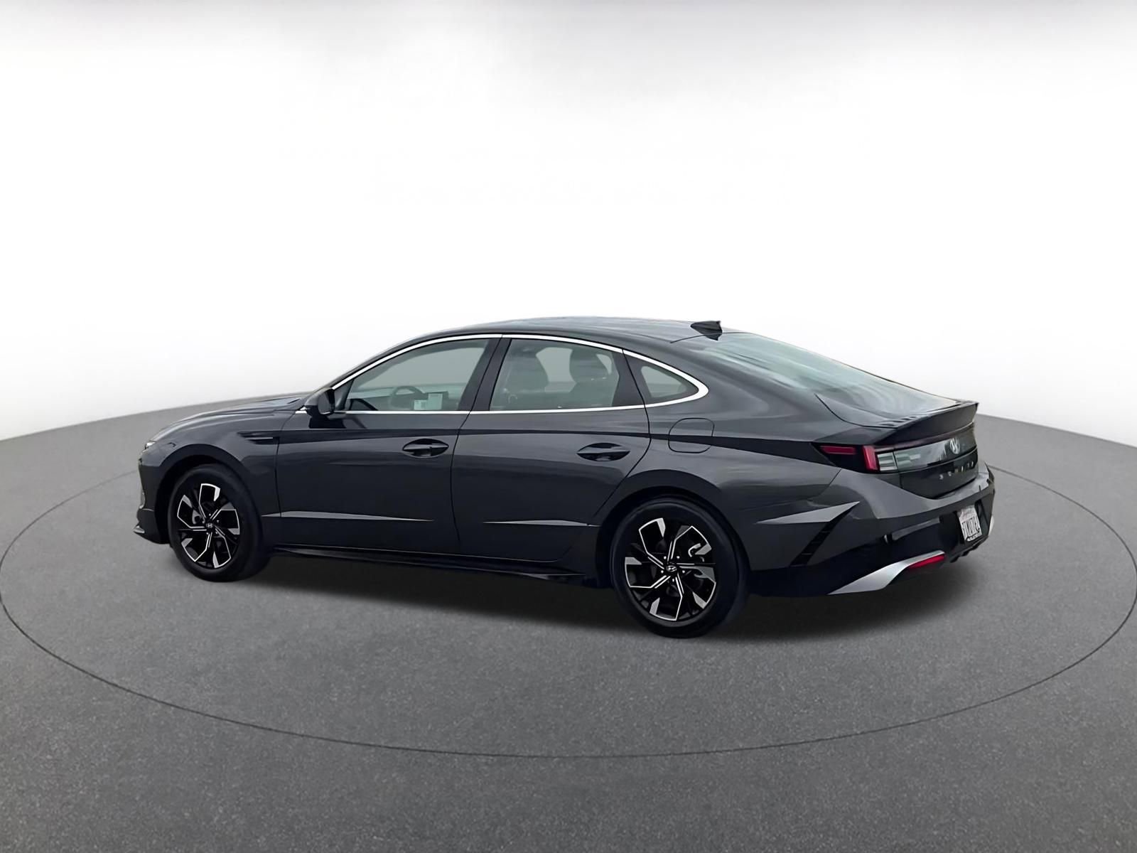 Thumbnail: 2025 Hyundai Sonata - 3