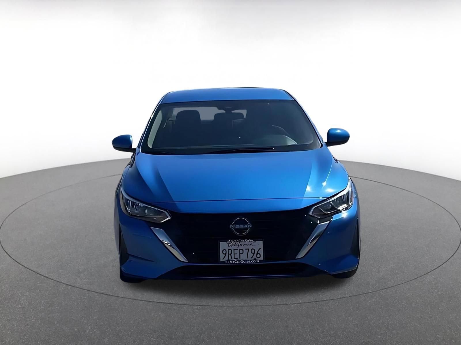 Thumbnail: 2025 Nissan Sentra - 2