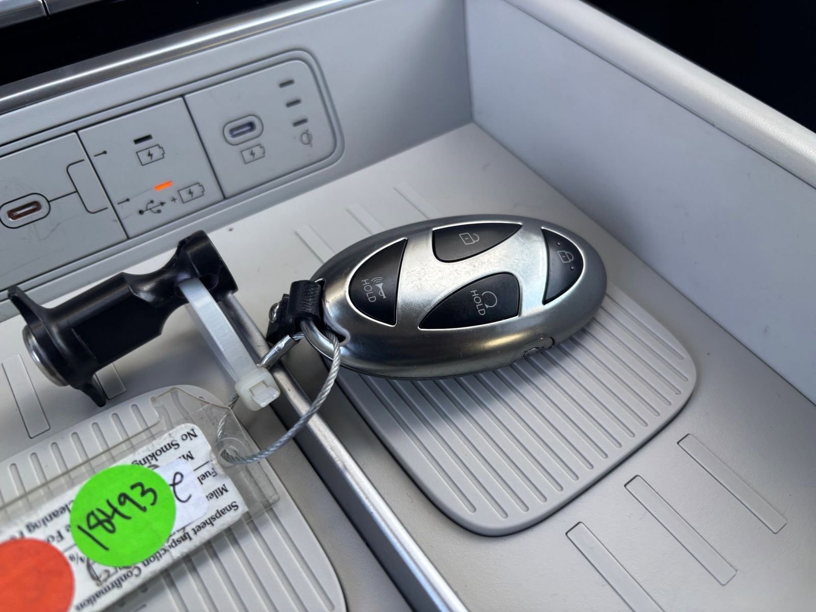 Thumbnail: 2025 Hyundai Santa Fe - 25