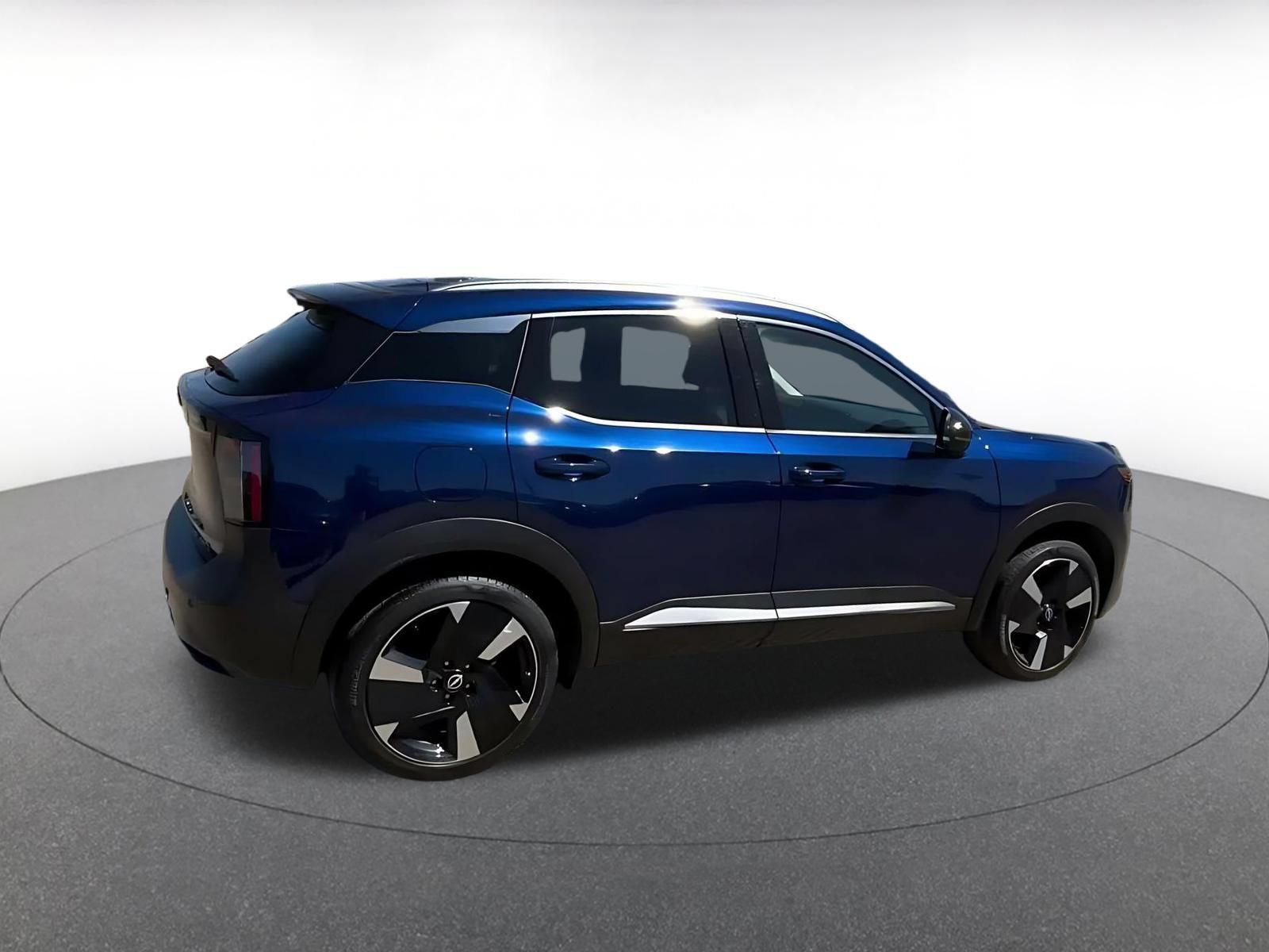 Thumbnail: 2026 Nissan Kicks - 13