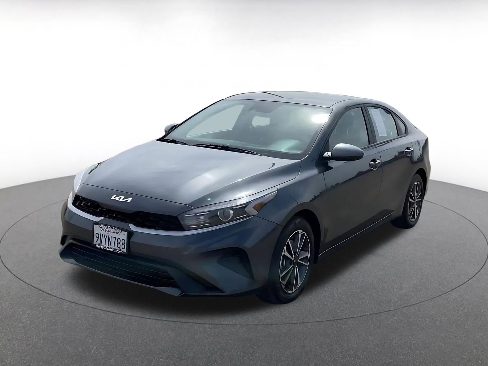 Thumbnail: 2024 Kia Forte - 7