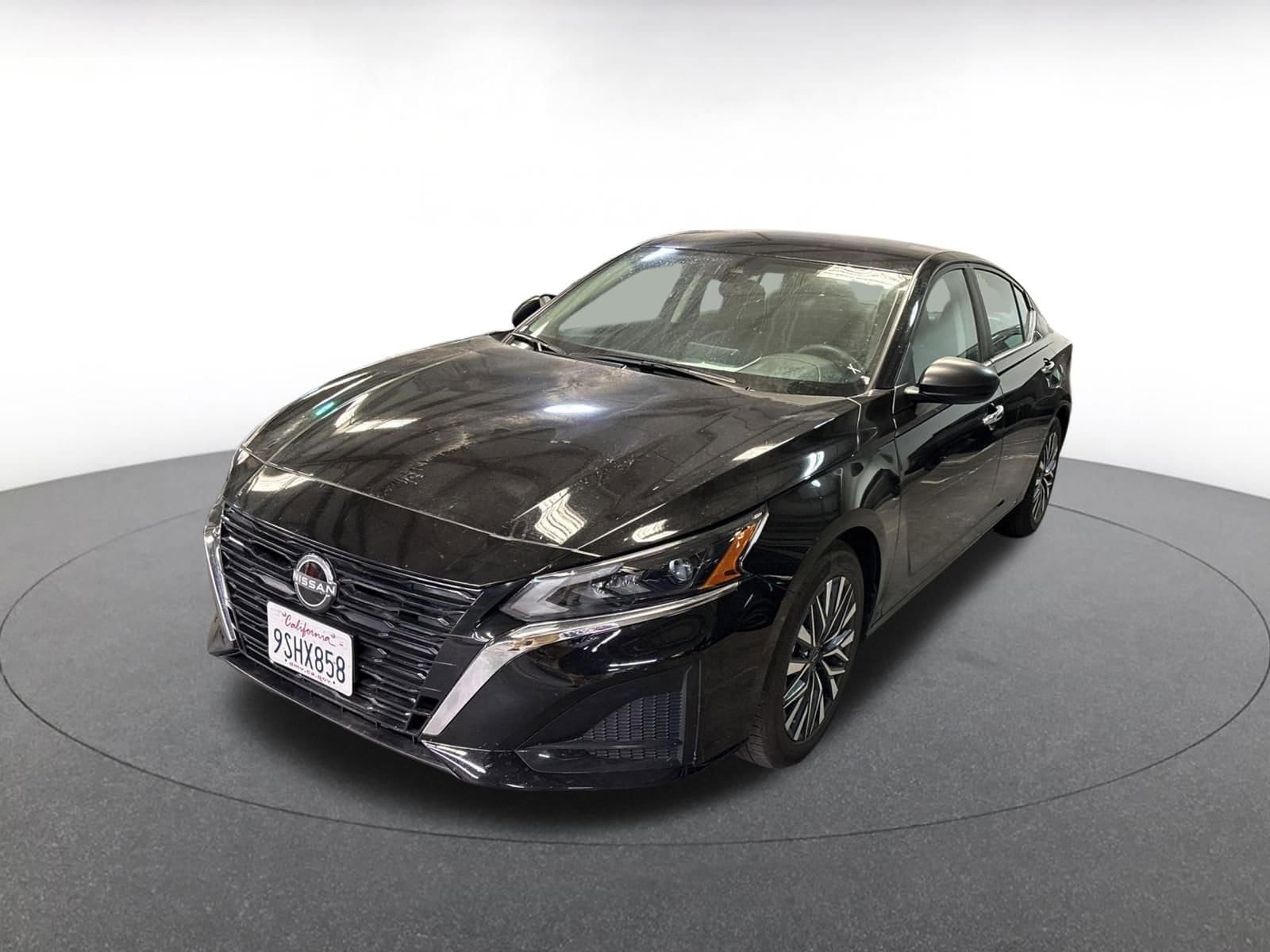 Thumbnail: 2025 Nissan Altima - 2
