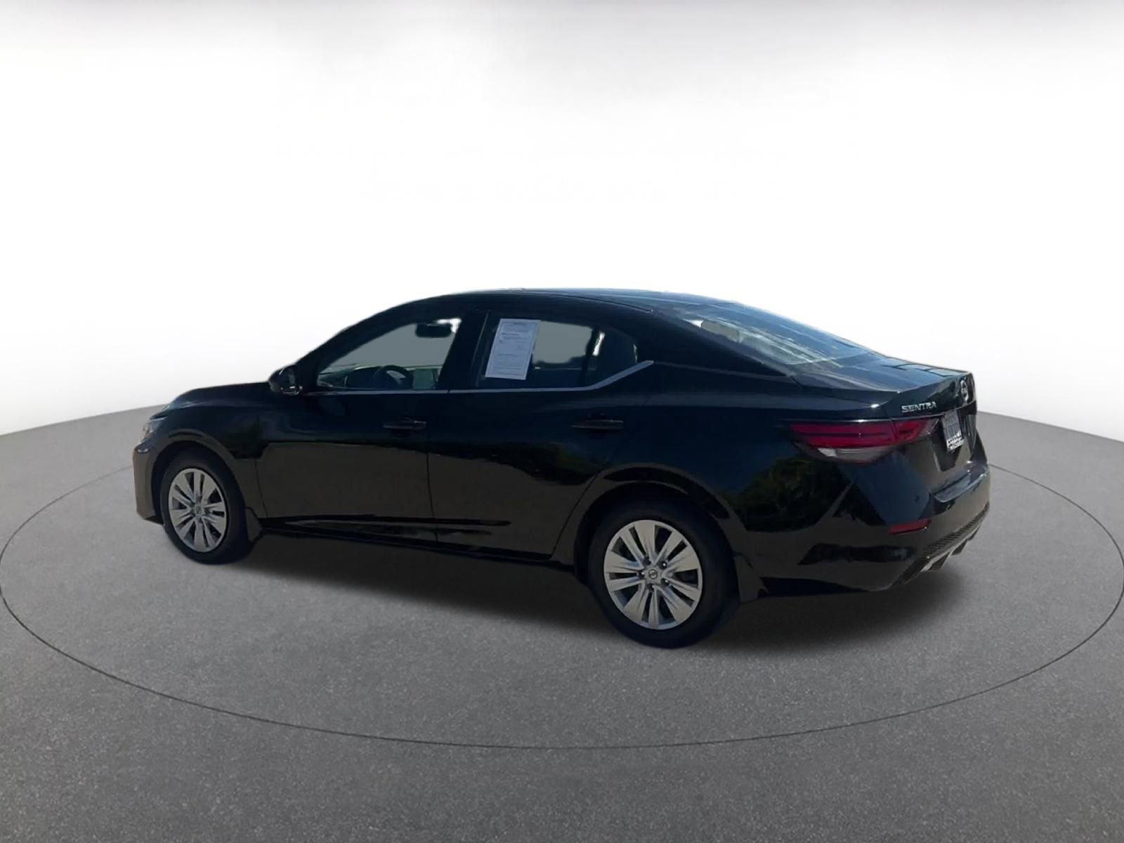 Thumbnail: 2024 Nissan Sentra - 10