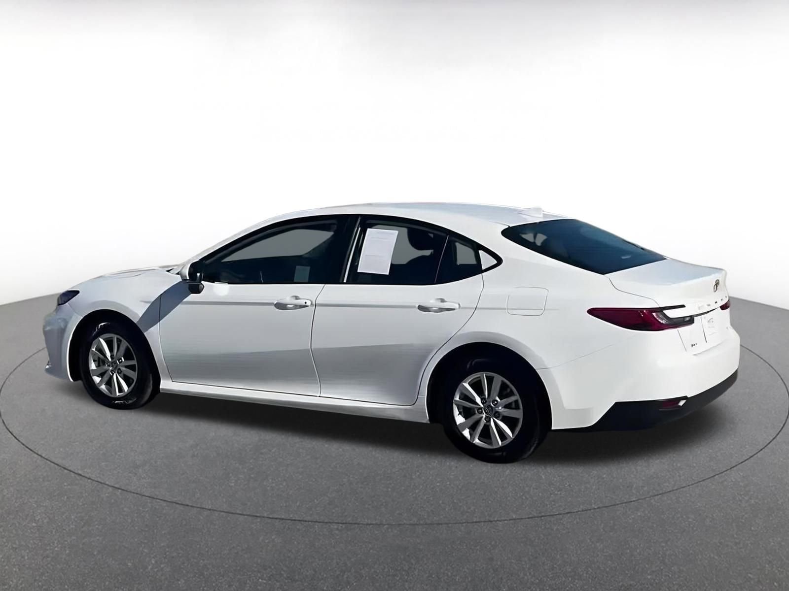 Thumbnail: 2025 Toyota Camry - 10