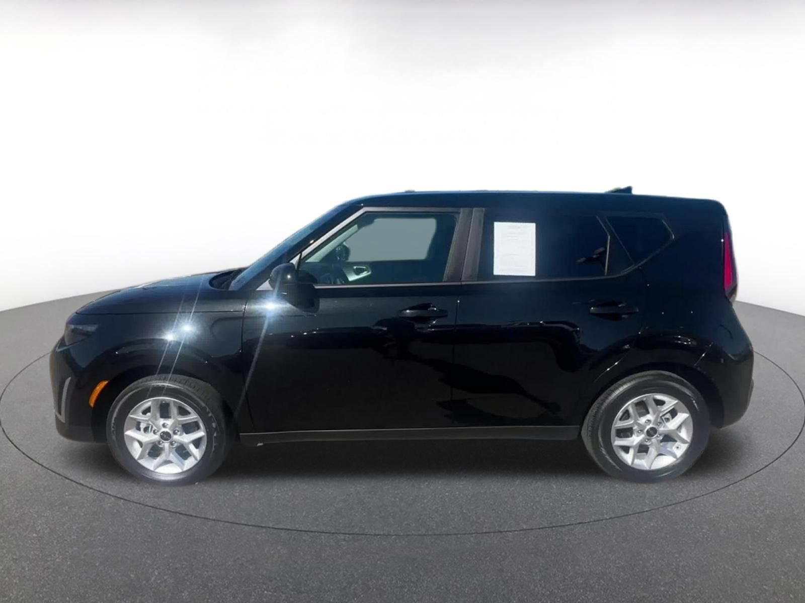Thumbnail: 2025 Kia Soul - 9