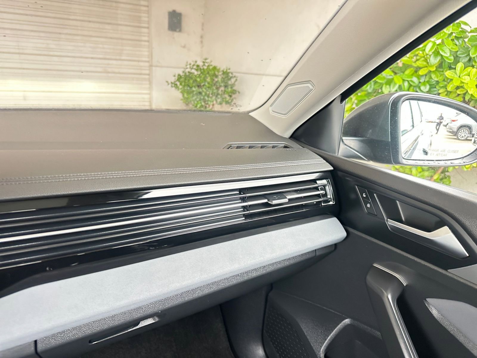 Thumbnail: 2025 Volkswagen Jetta - 35