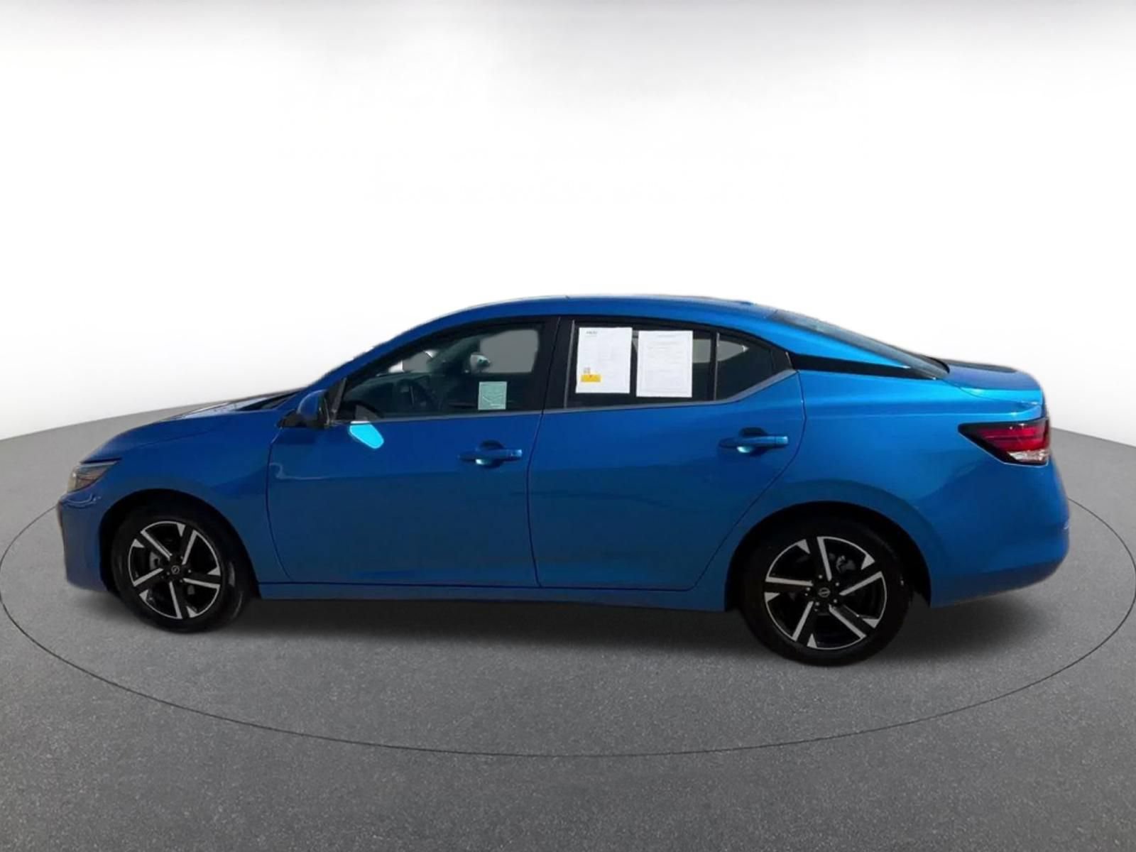 Thumbnail: 2025 Nissan Sentra - 9