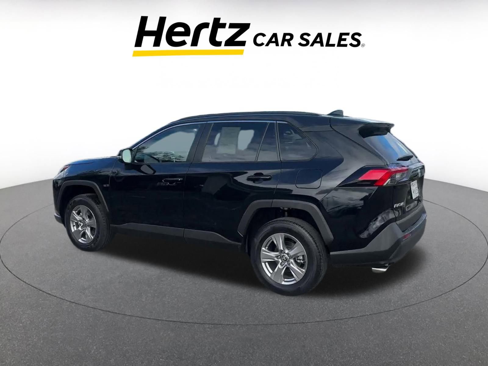 2024 Toyota RAV4 XLE 10