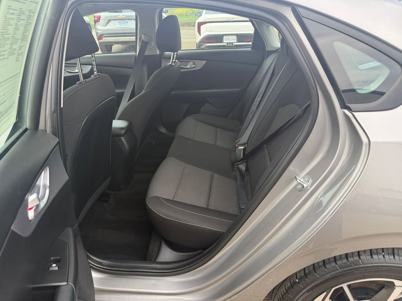 Thumbnail: 2023 Kia Forte - 23