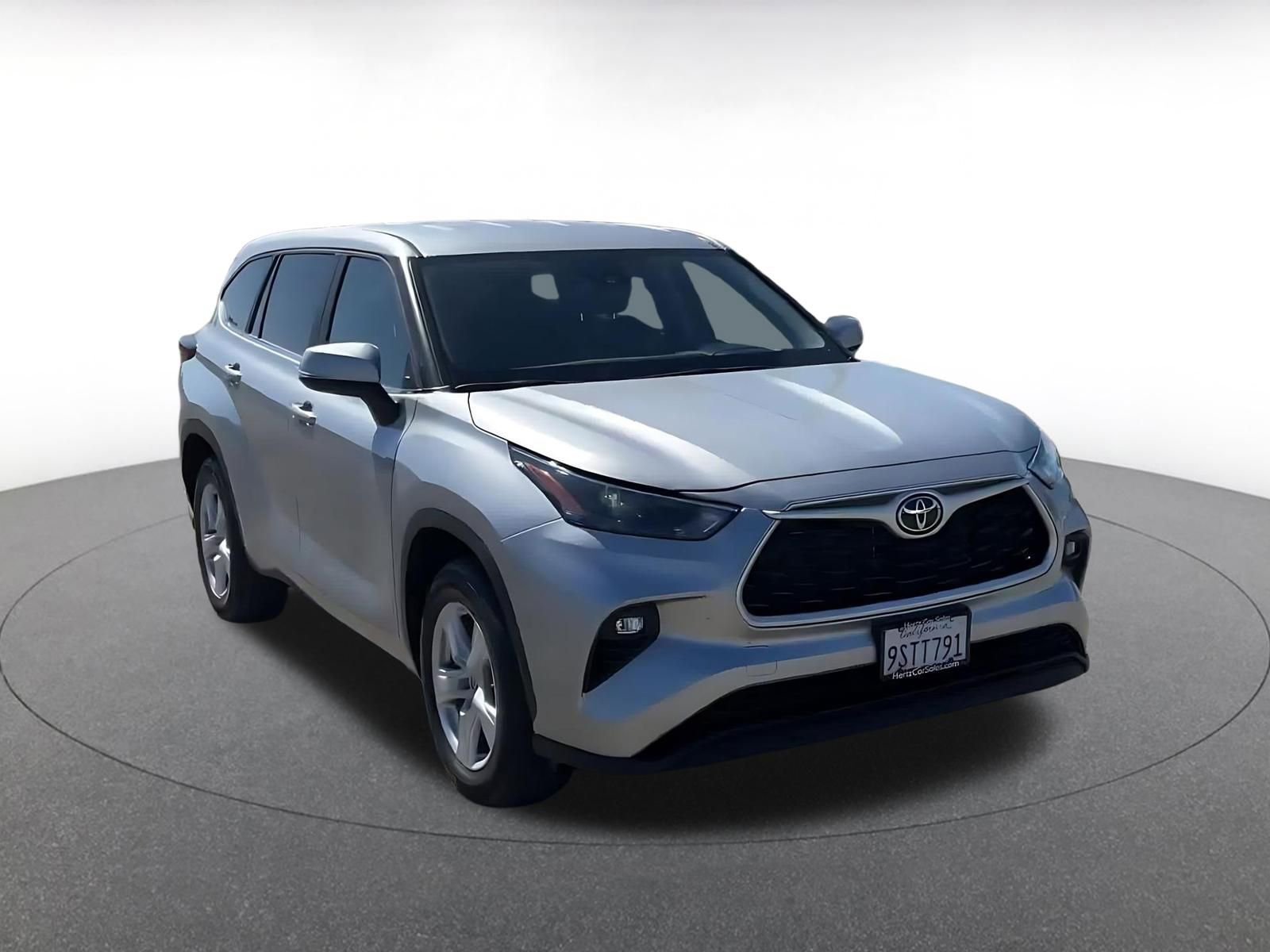 Thumbnail: 2025 Toyota Highlander - 3