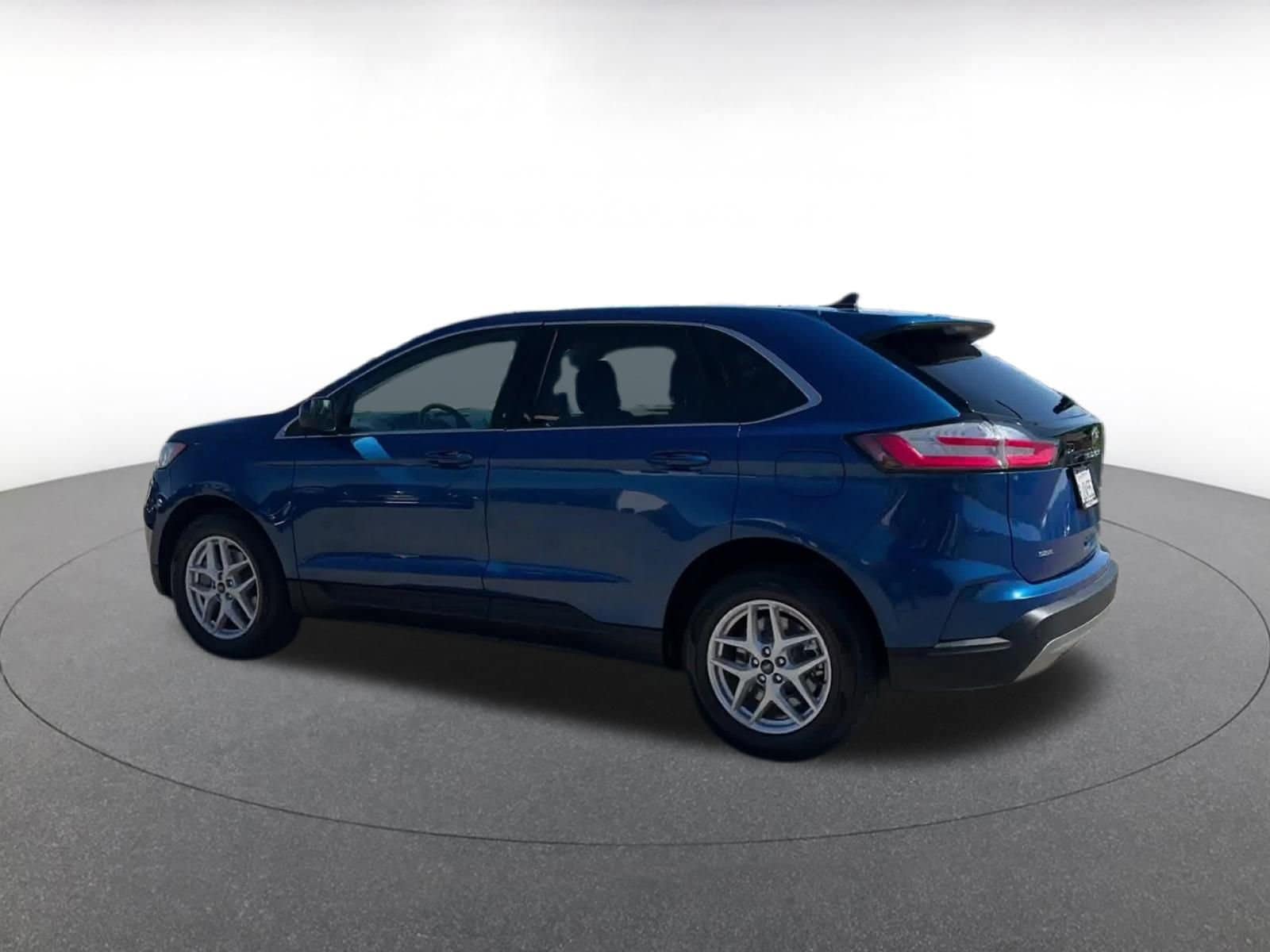 Thumbnail: 2024 Ford Edge - 10