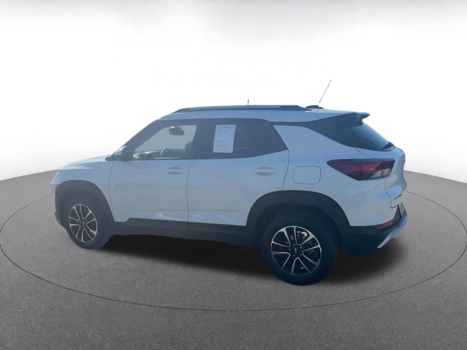 Thumbnail: 2025 Chevrolet TrailBlazer - 10