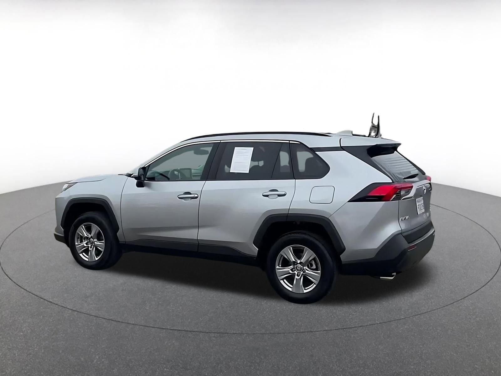 Thumbnail: 2025 Toyota RAV4 - 10