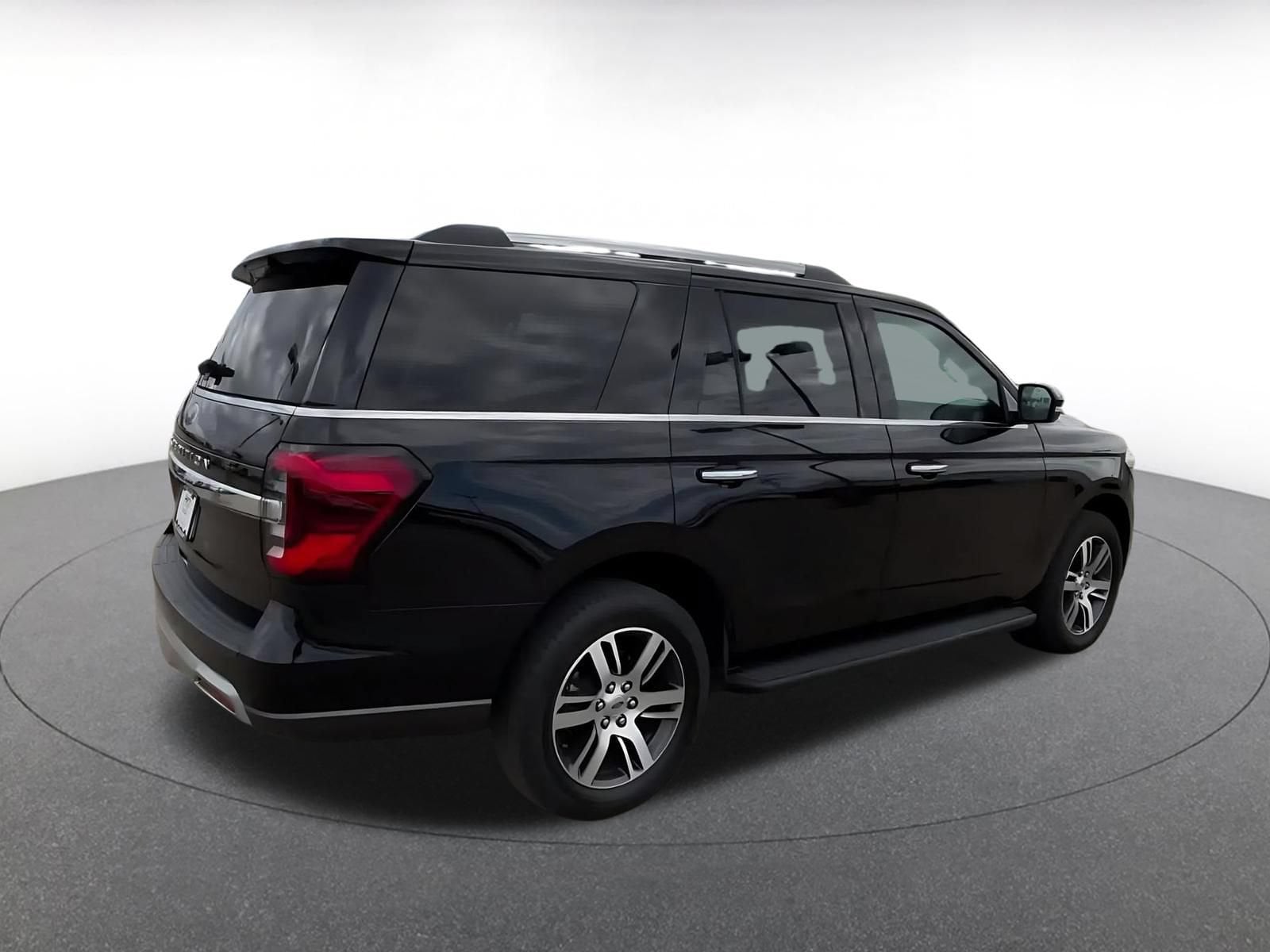 Thumbnail: 2024 Ford Expedition - 15