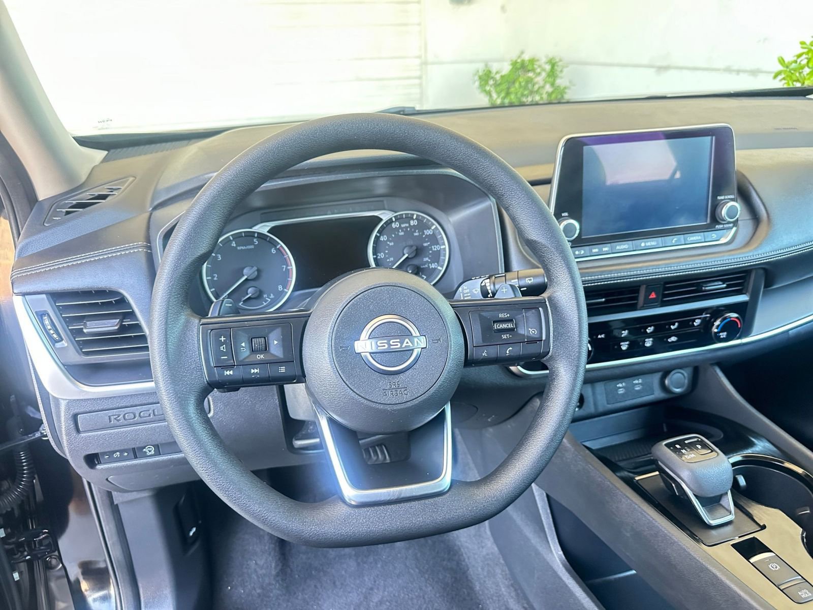 2024 Nissan Rogue S 28