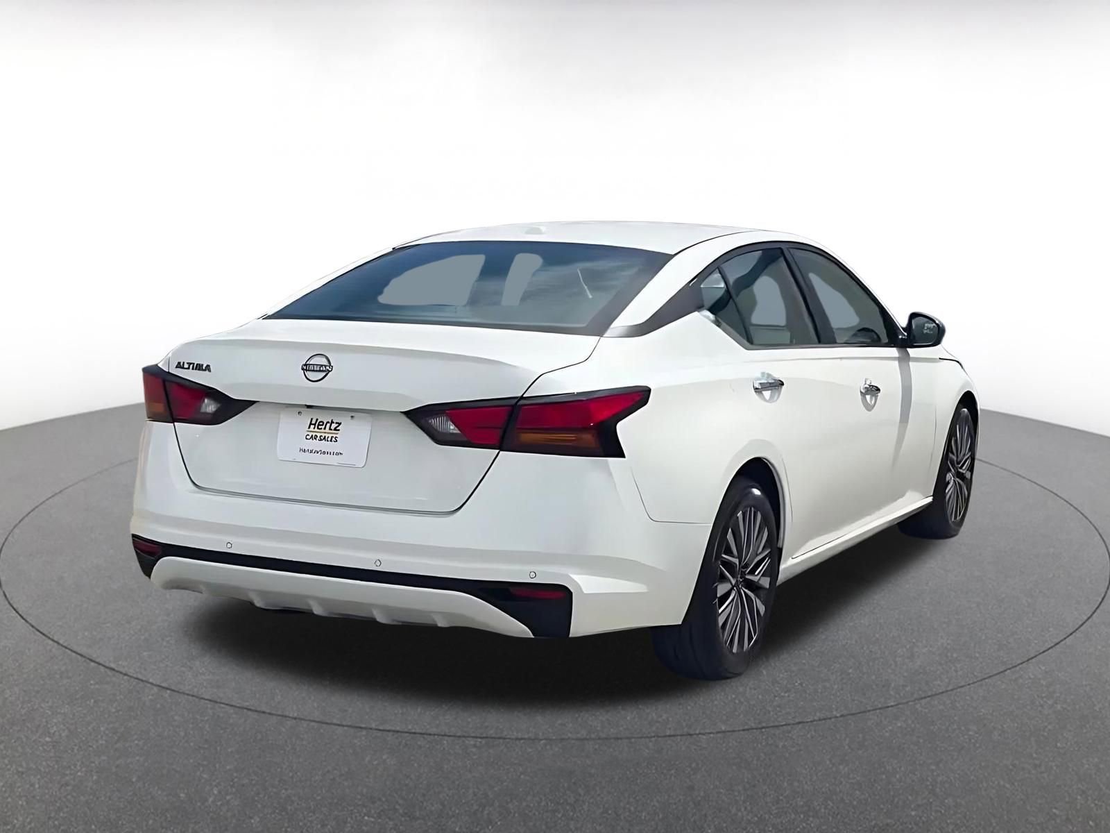 Thumbnail: 2025 Nissan Altima - 14