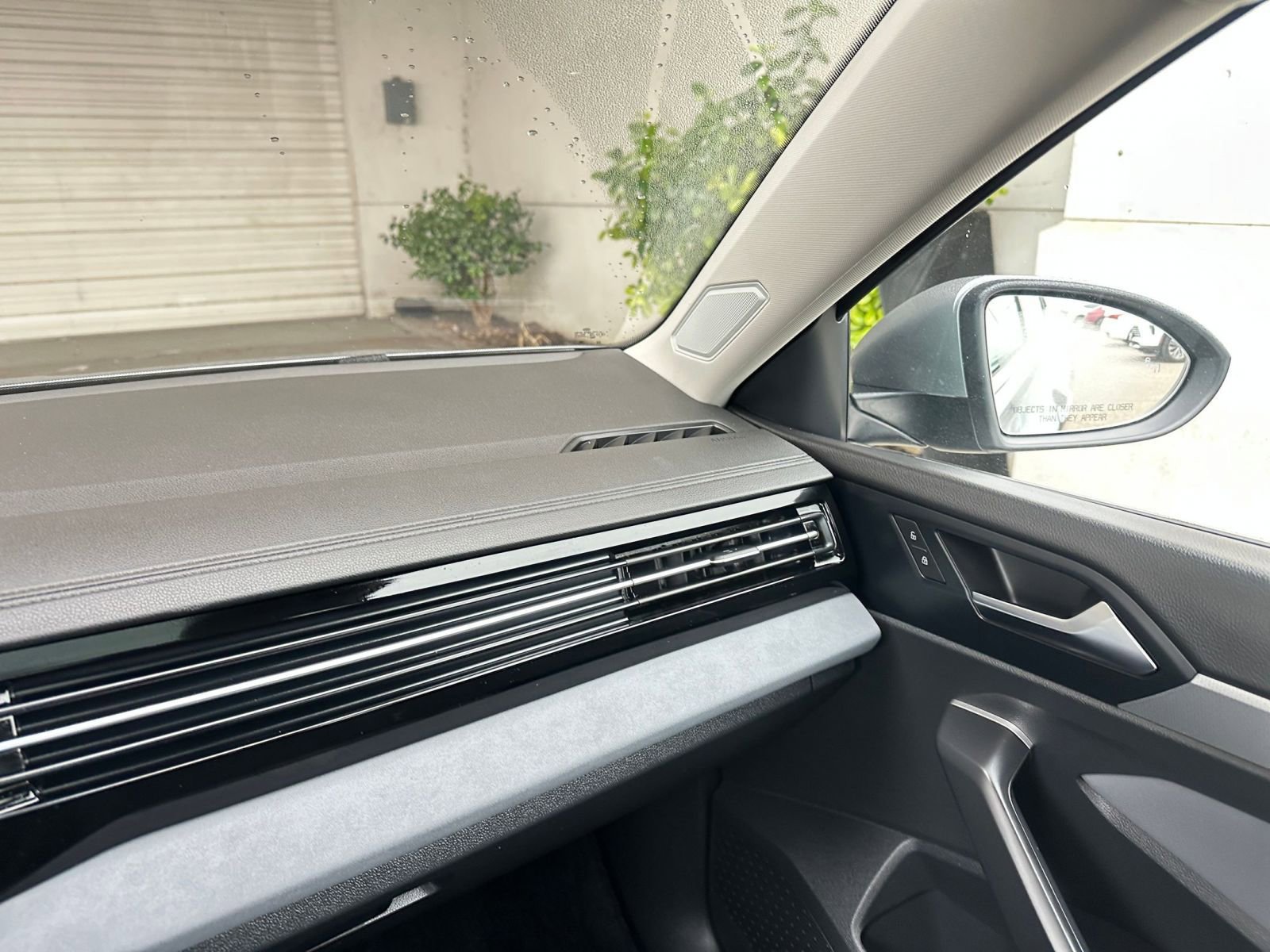 Thumbnail: 2025 Volkswagen Jetta - 35