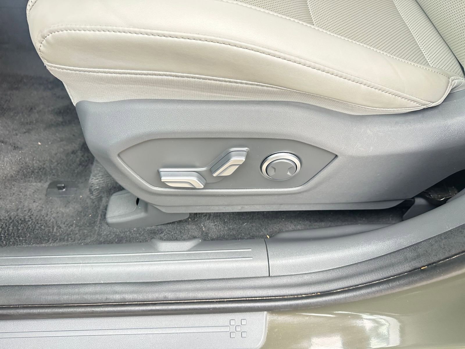 Thumbnail: 2025 Hyundai Santa Fe - 25