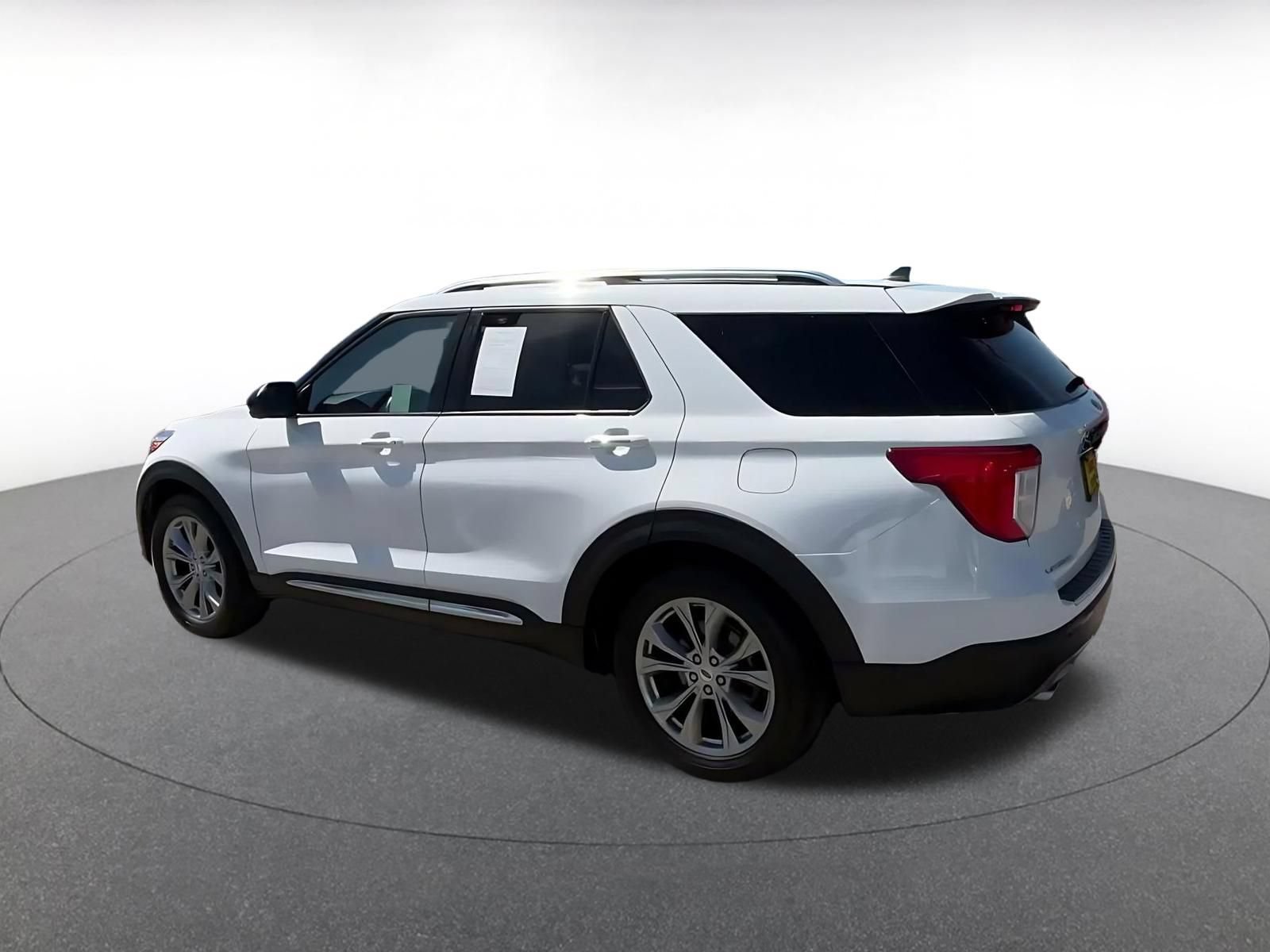 Thumbnail: 2023 Ford Explorer - 9