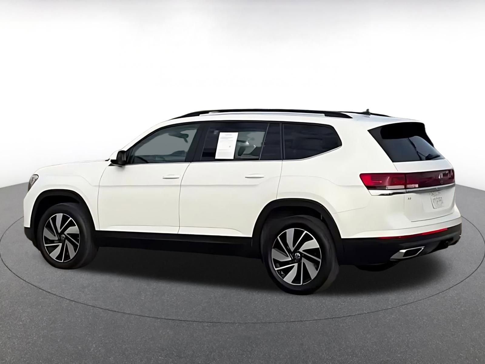 Thumbnail: 2024 Volkswagen Atlas - 10