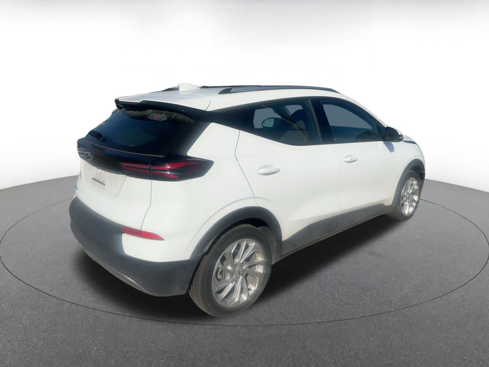 Thumbnail: 2023 Chevrolet Bolt EUV - 5
