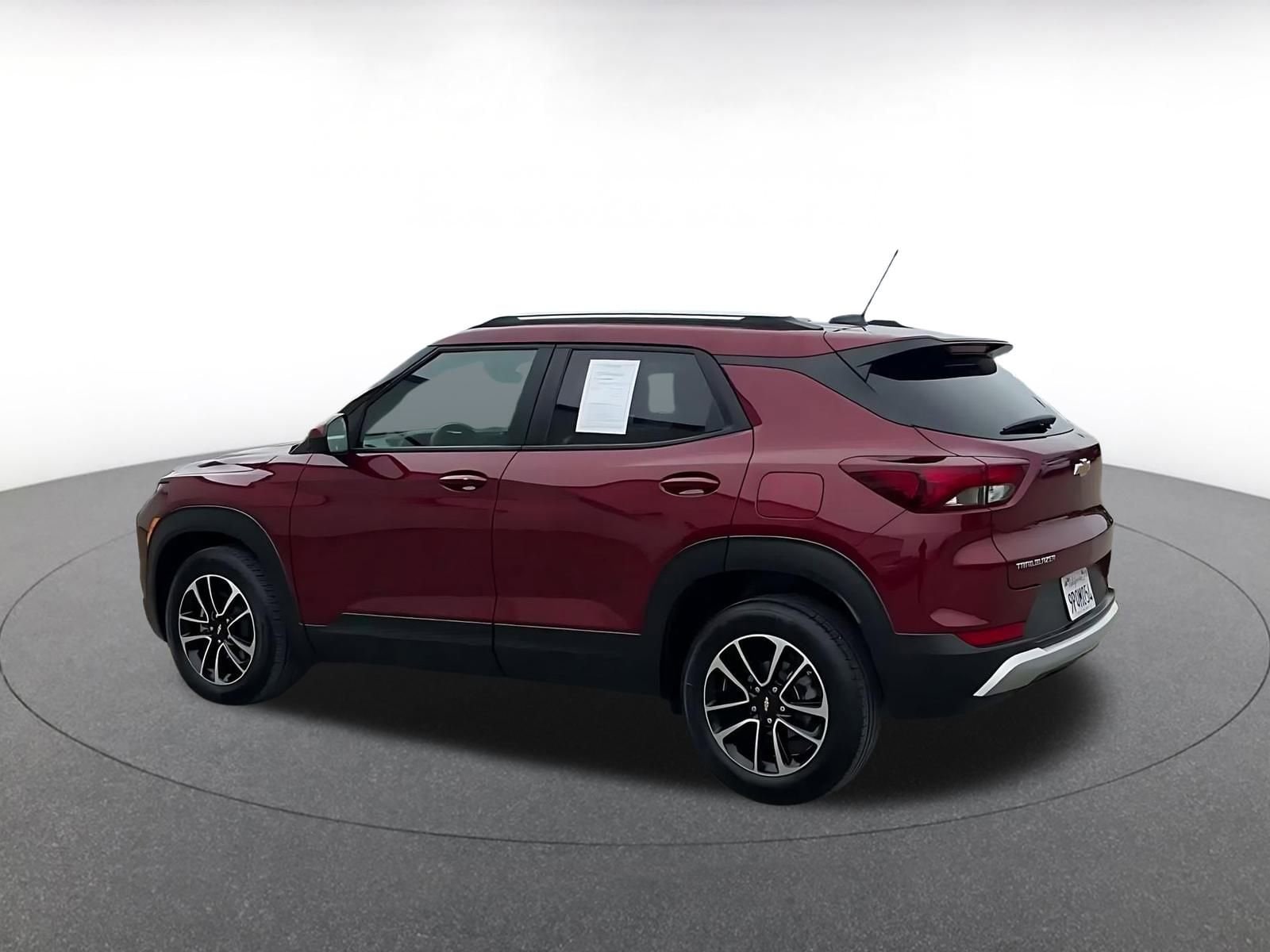 Thumbnail: 2025 Chevrolet TrailBlazer - 9