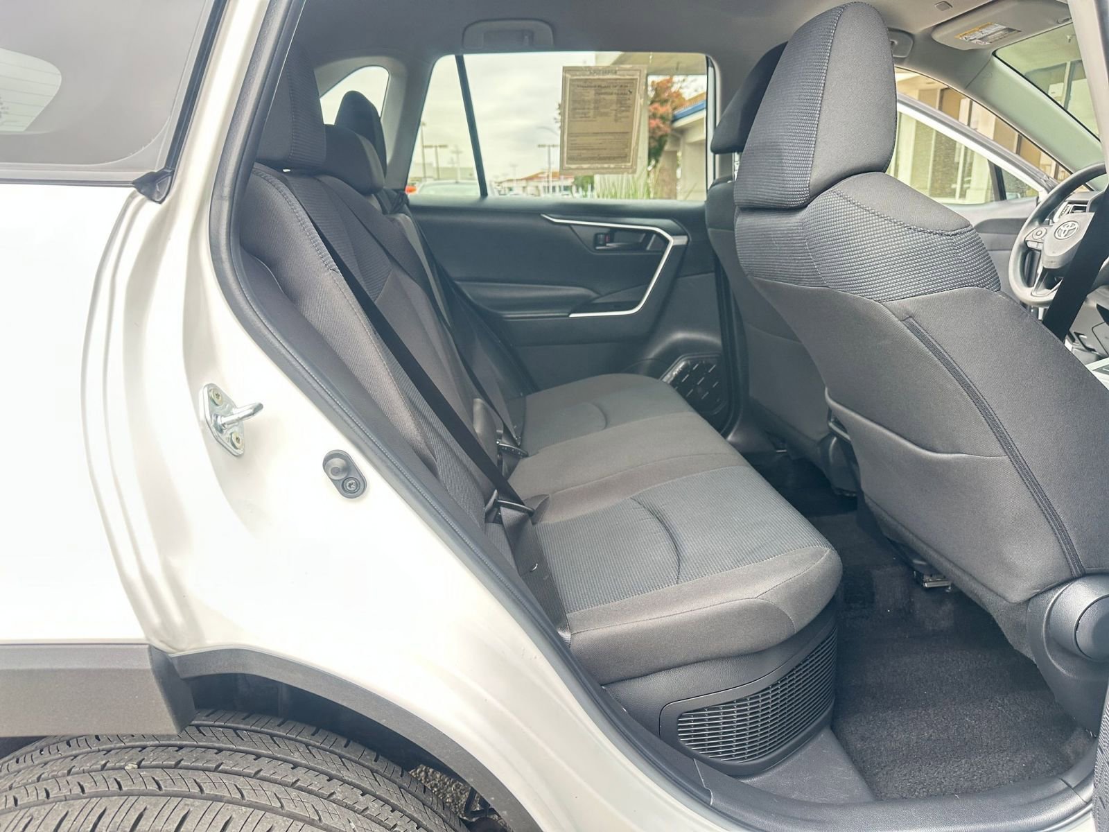 Thumbnail: 2025 Toyota RAV4 - 25