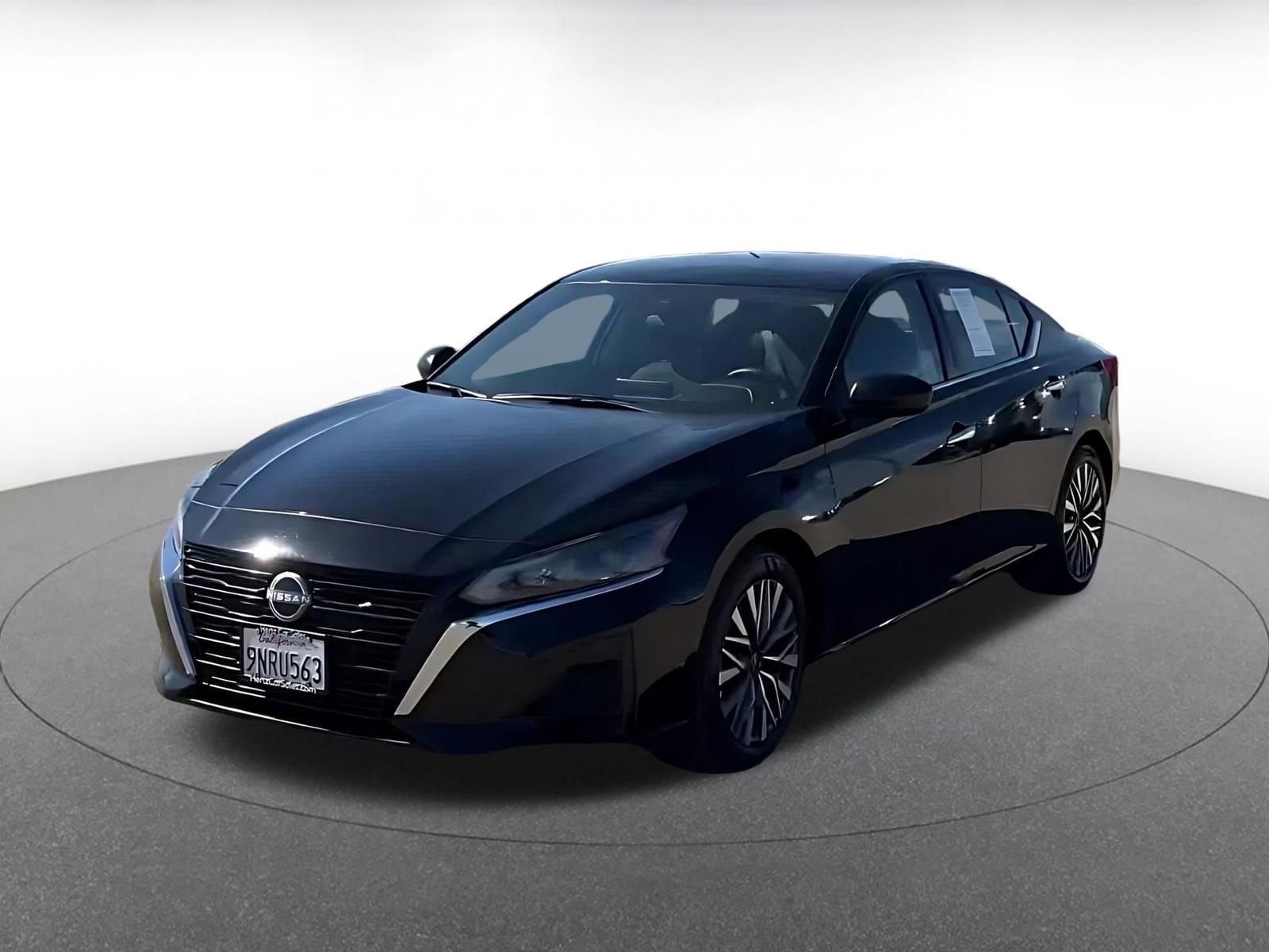 Thumbnail: 2025 Nissan Altima - 7