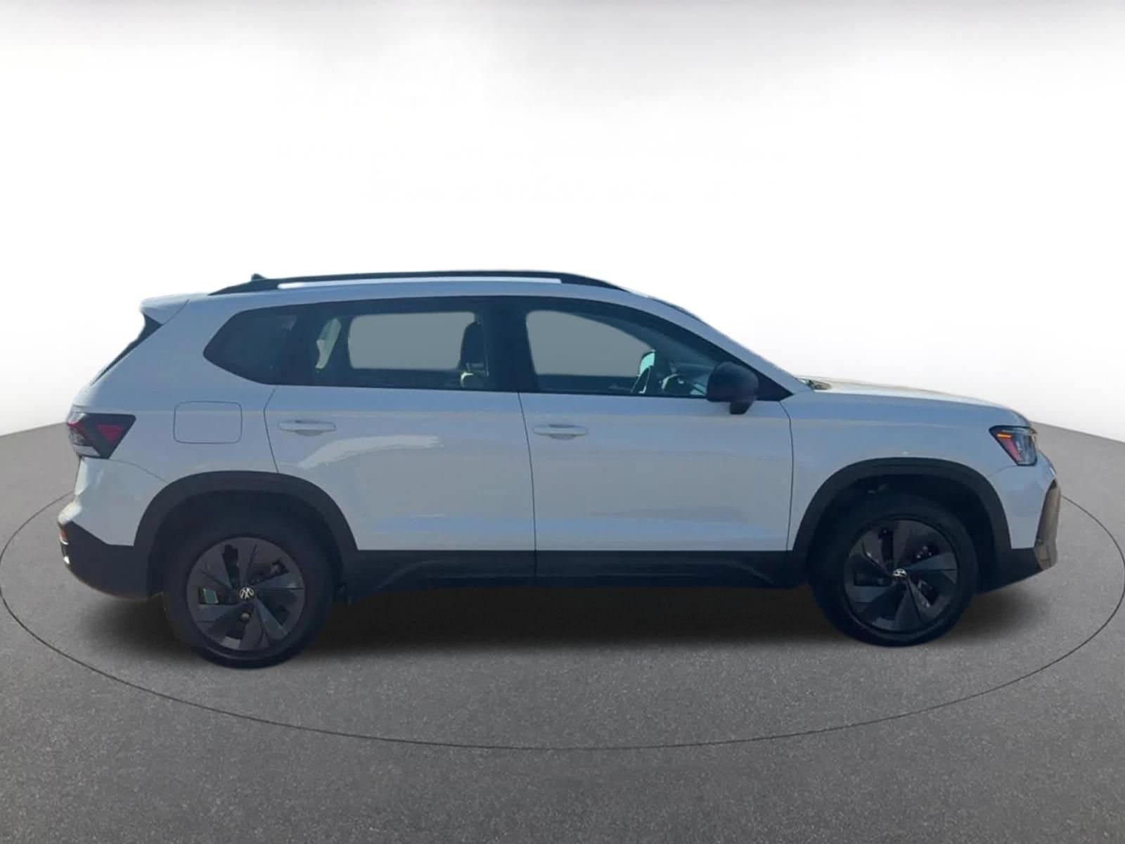 Thumbnail: 2026 Volkswagen Taos - 16