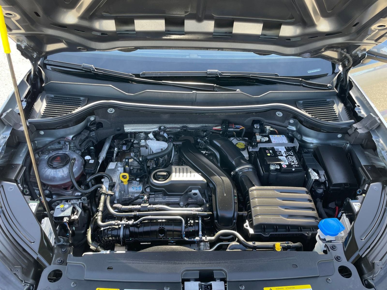 Thumbnail: 2025 Volkswagen Taos - 33