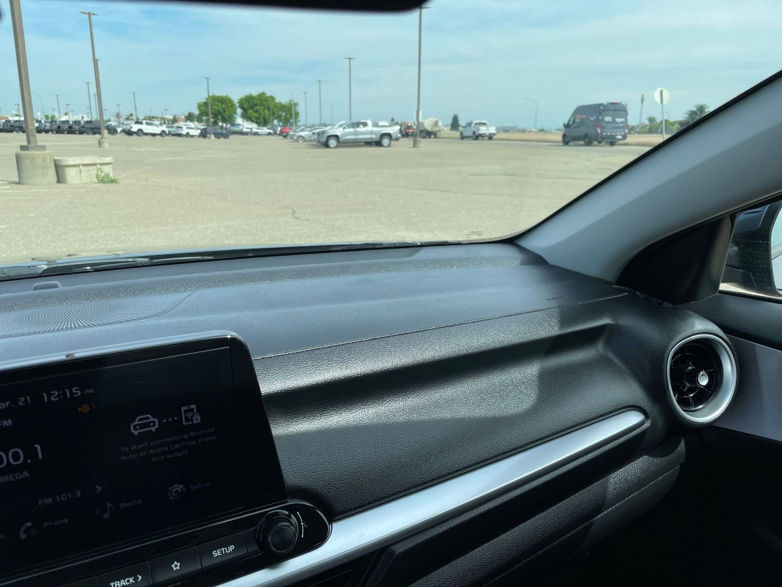 Thumbnail: 2024 Kia Forte - 33