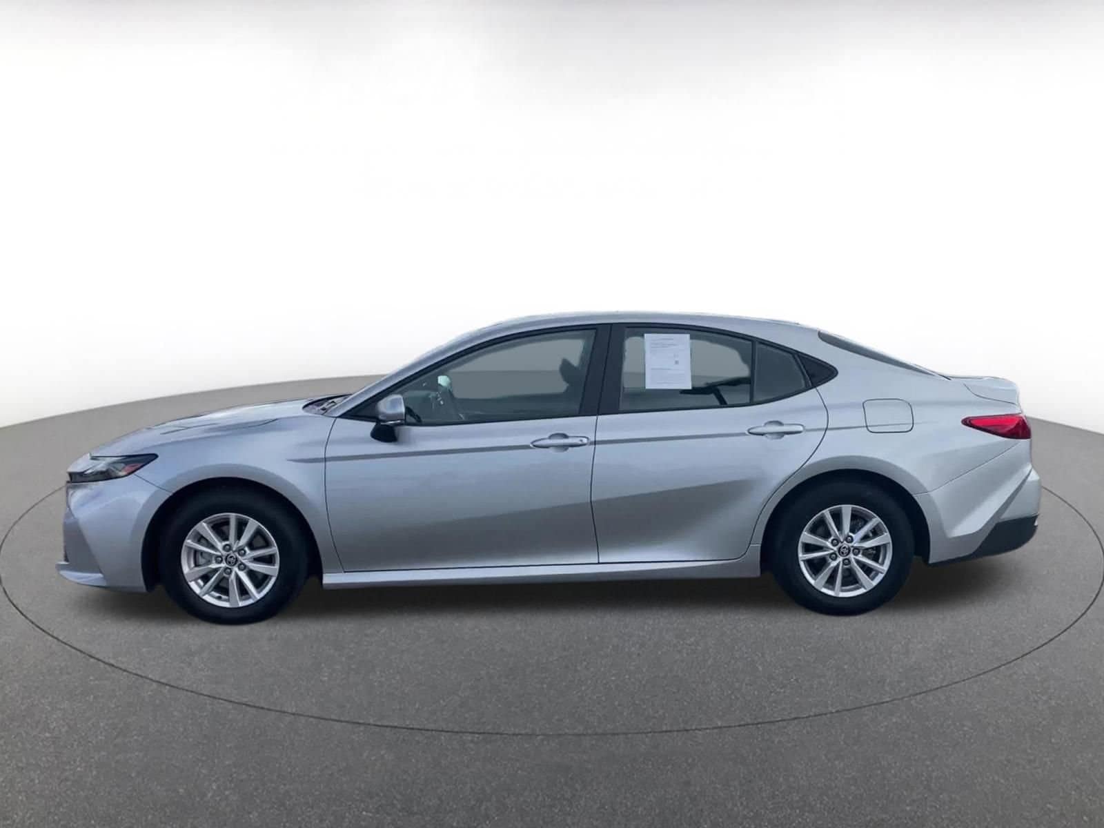 Thumbnail: 2025 Toyota Camry - 9