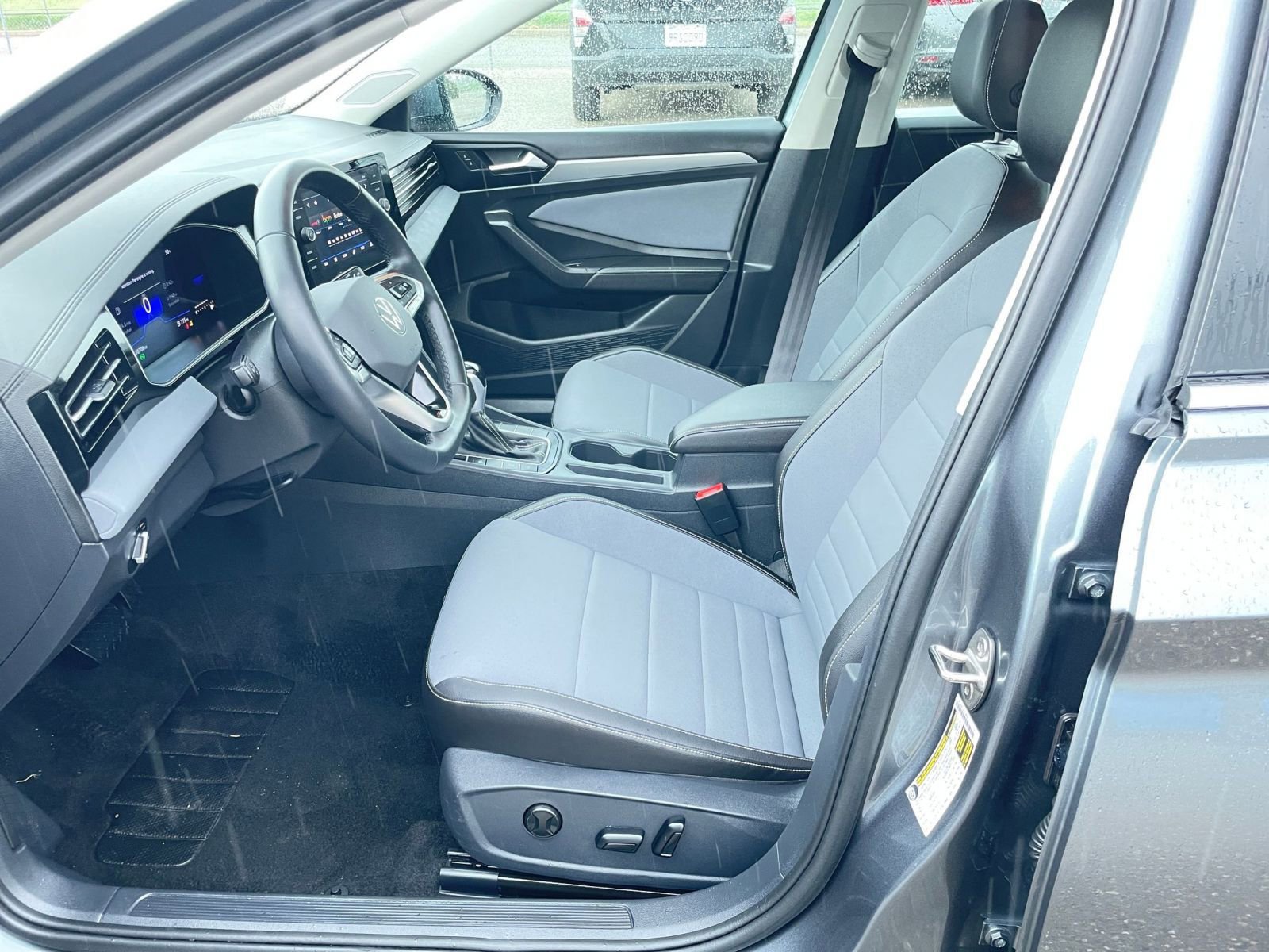 Thumbnail: 2025 Volkswagen Jetta - 27