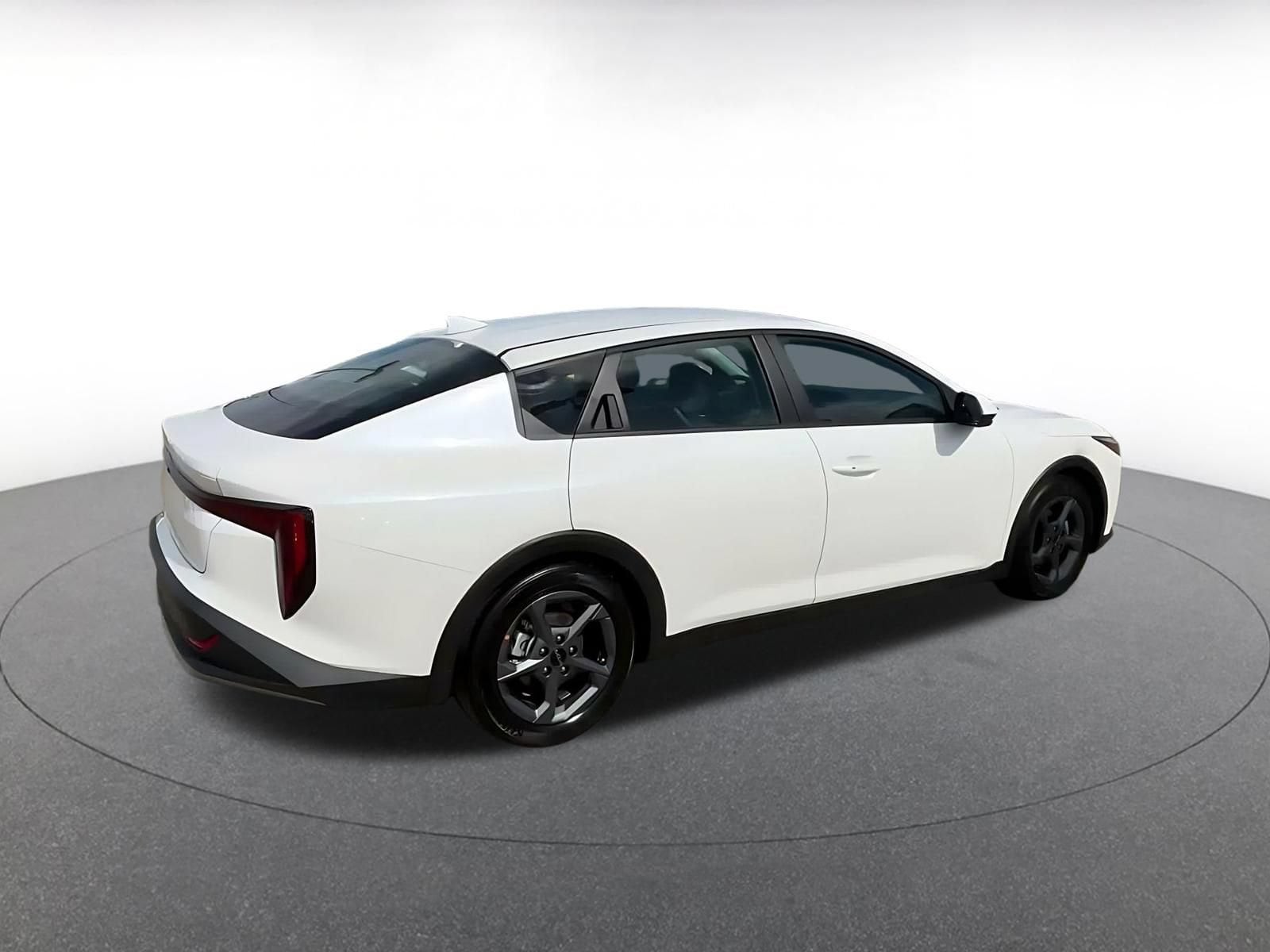 Thumbnail: 2026 Kia K4 - 15