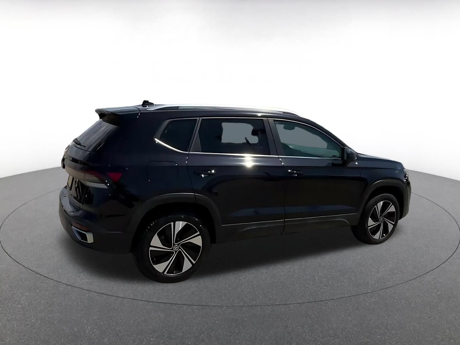 Thumbnail: 2026 Volkswagen Taos - 14