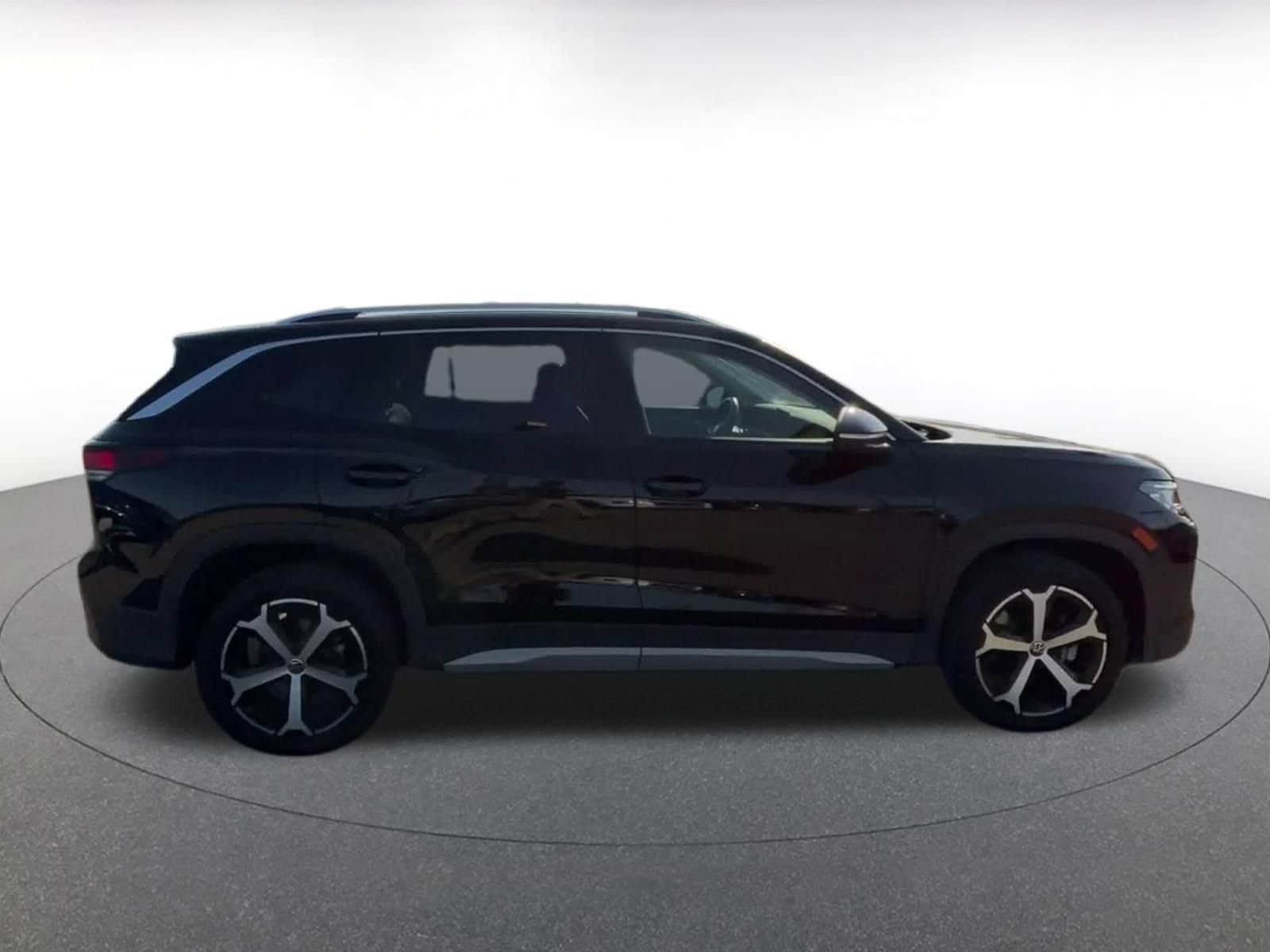 Thumbnail: 2026 Volkswagen Tiguan - 16