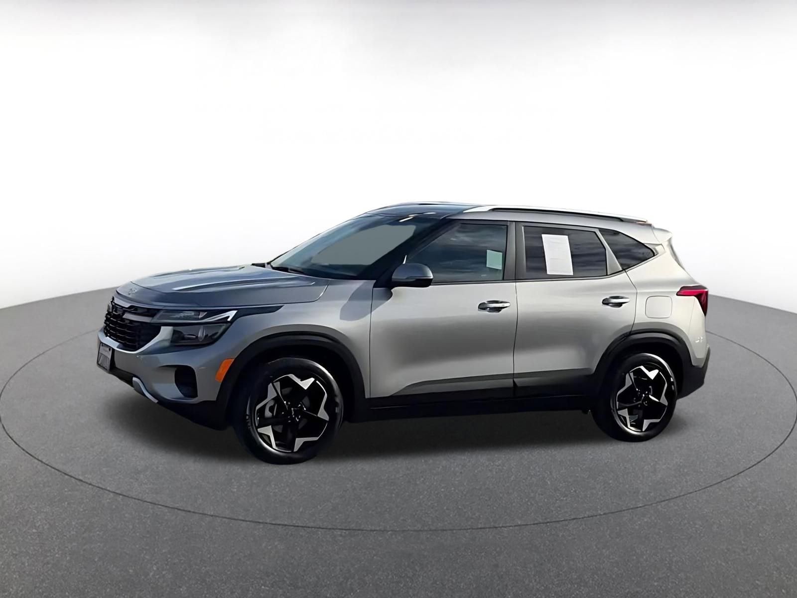 Thumbnail: 2025 Kia Seltos - 8