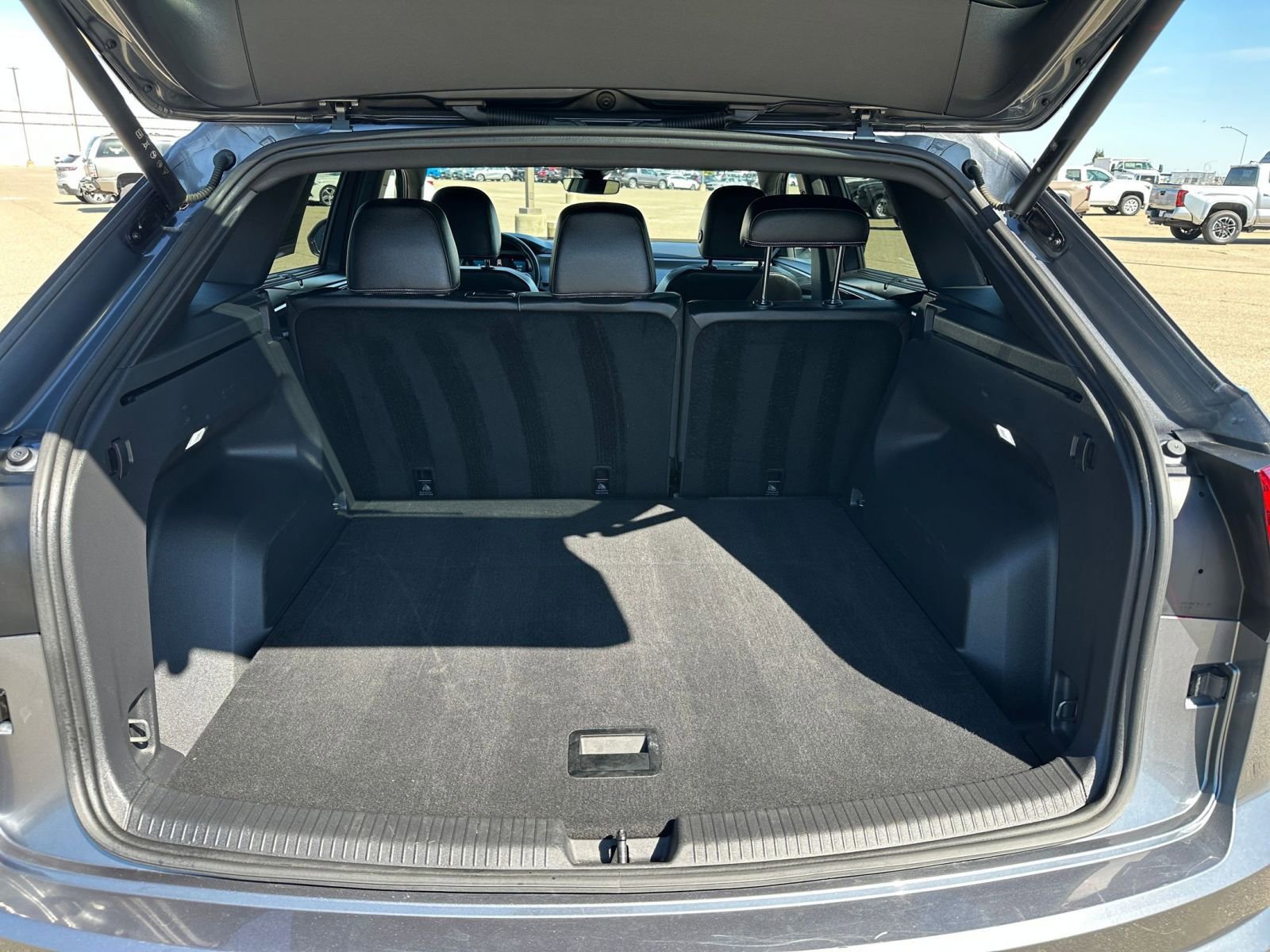 Thumbnail: 2025 Volkswagen Atlas - 33