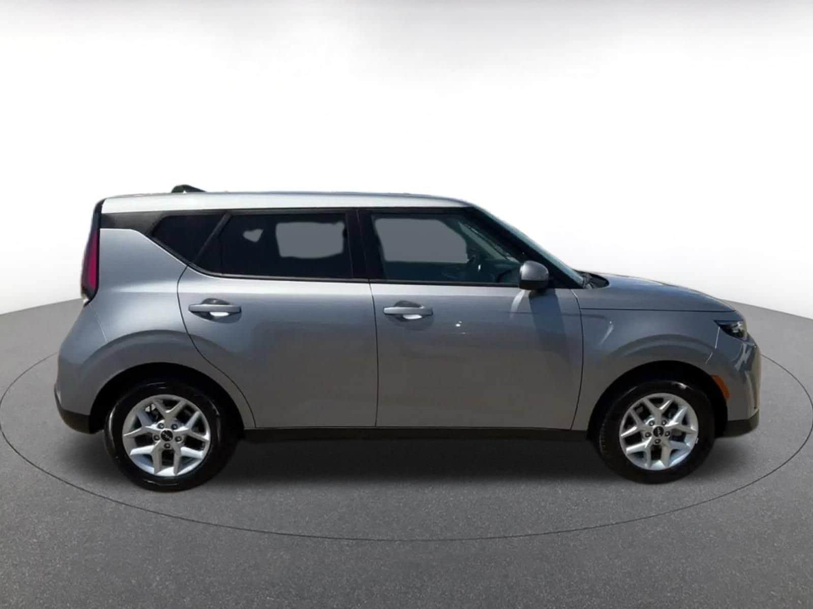 Thumbnail: 2025 Kia Soul - 16