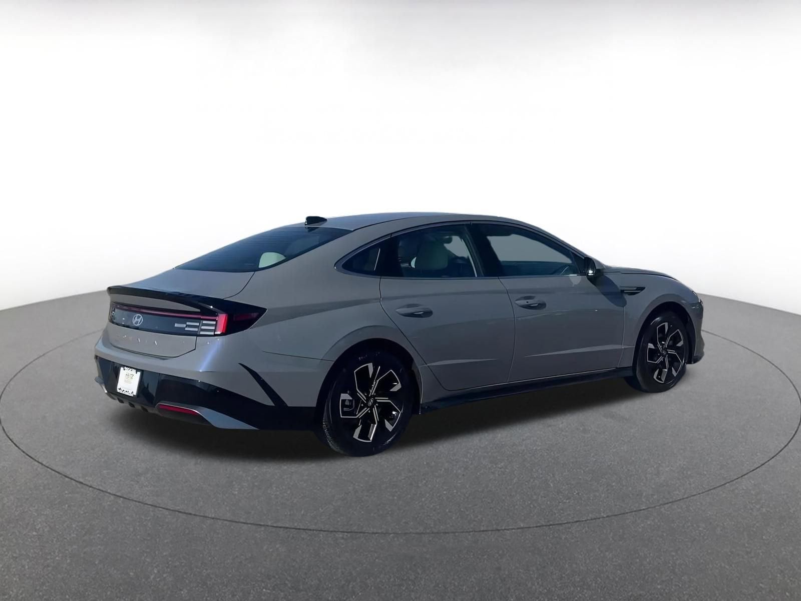 Thumbnail: 2025 Hyundai Sonata - 14