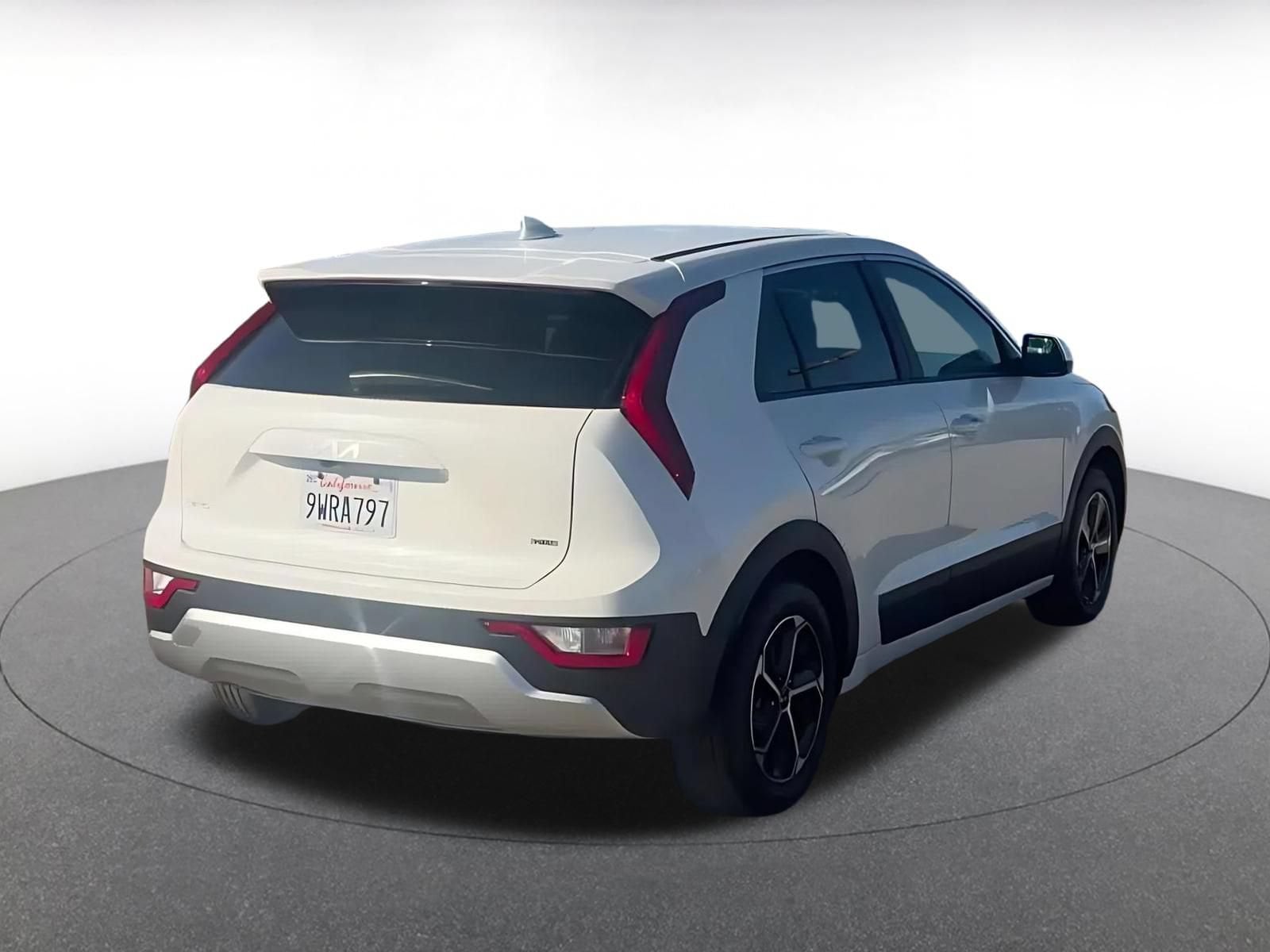 Thumbnail: 2026 Kia Niro - 14
